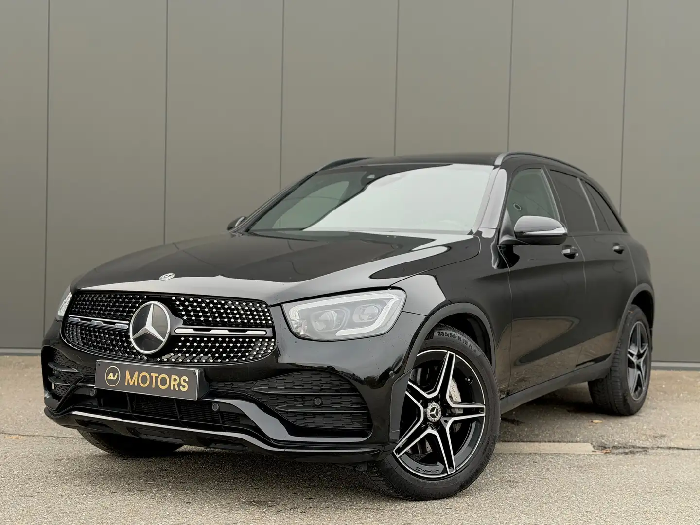 Mercedes-Benz GLC 220 d 4-Matic 194cv - Pack AMG - Toit ouvrant Noir - 1