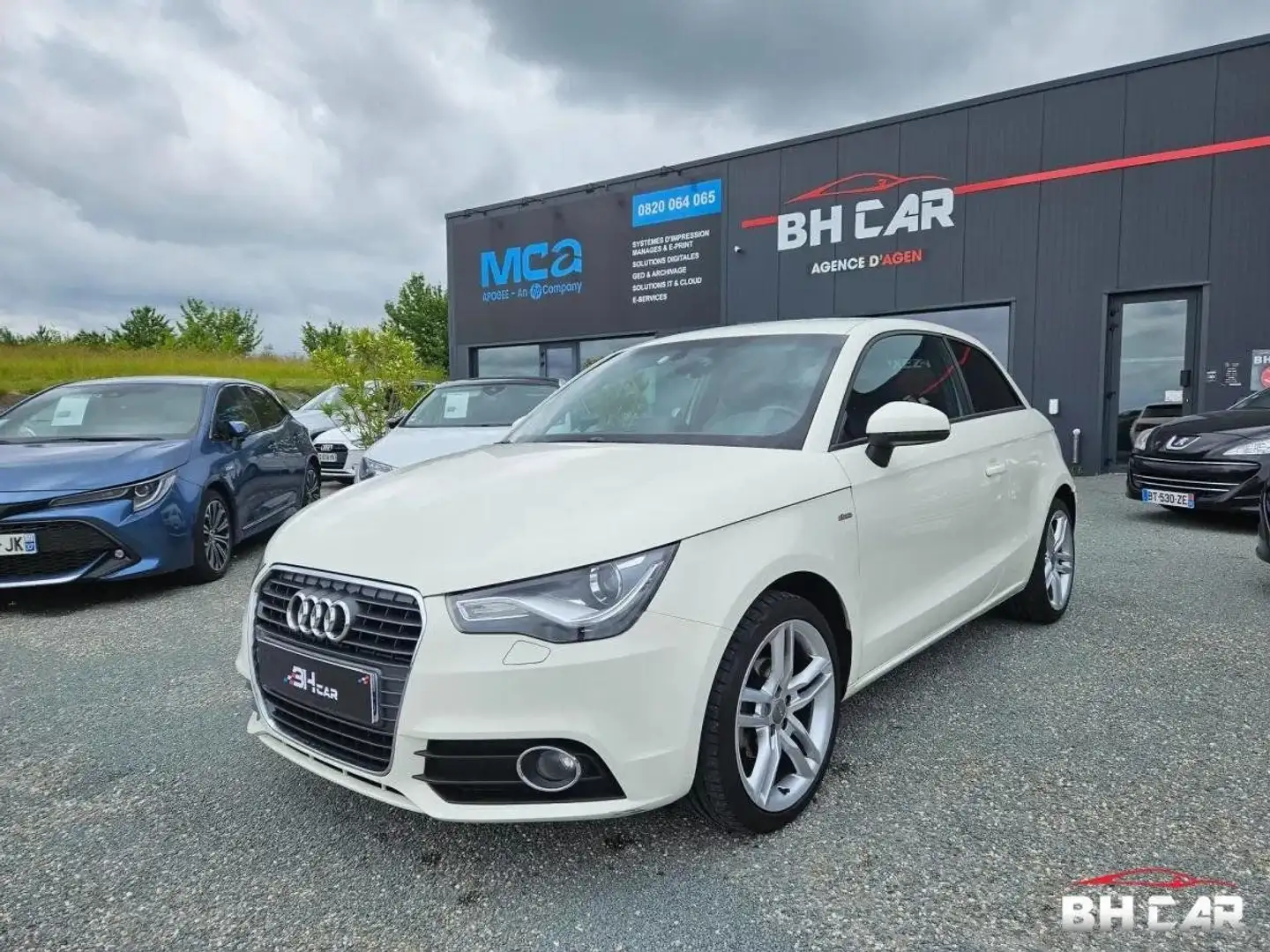 Audi A1 1.2 tfsi 90 s-line - 1