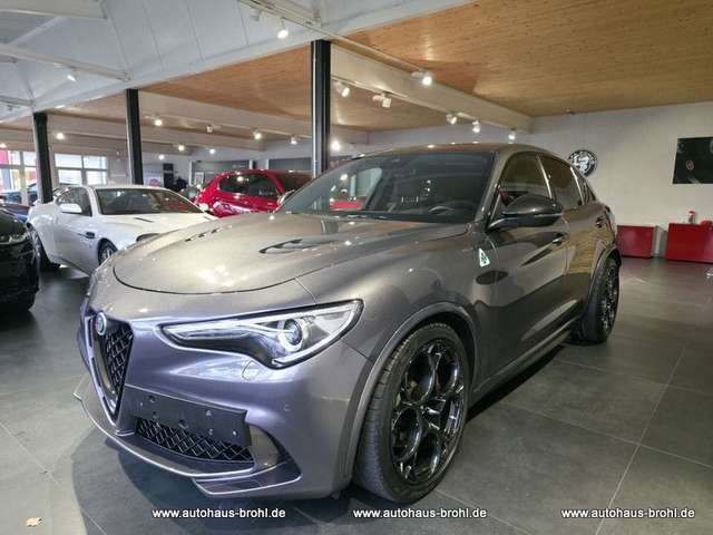 Imagine Alfa Romeo Stelvio Quadrifoglio Q4 510PS