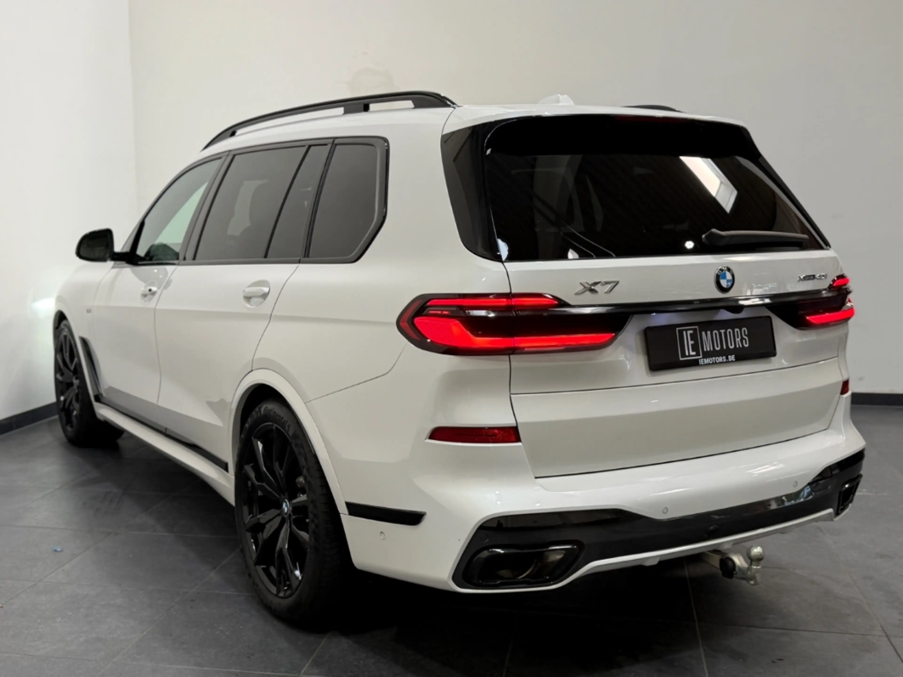 BMW X7 xDrive 40 i M Sport/SKYLOUNGE/AHK/HUD/360/STHZ — photo 7