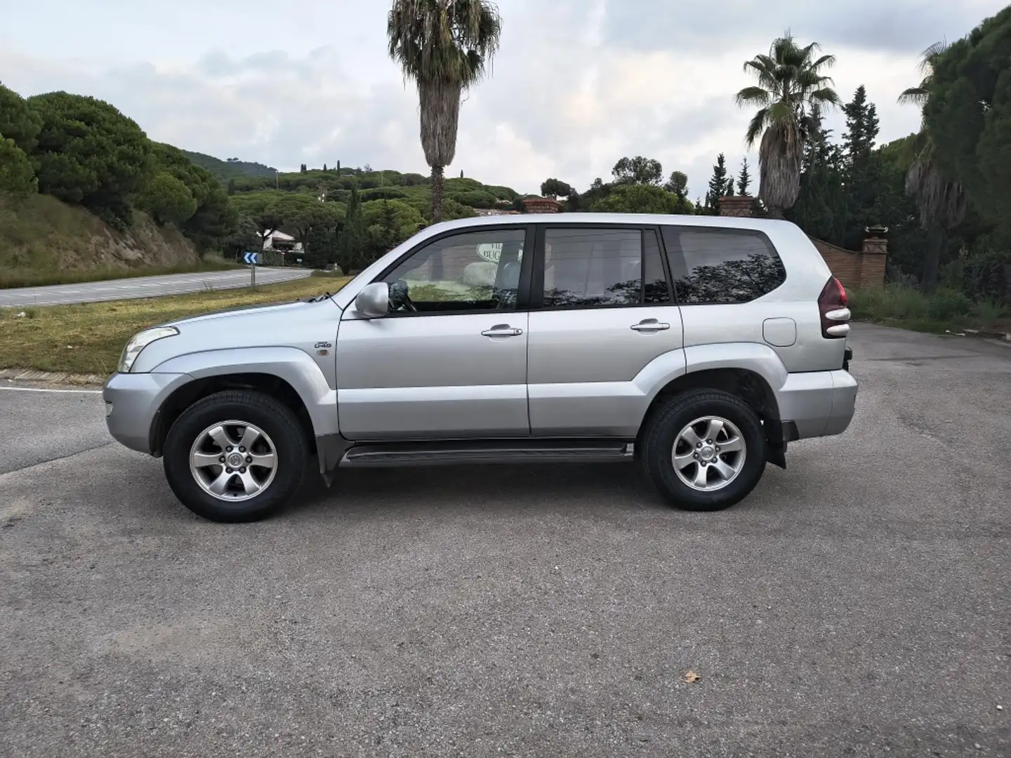 Toyota Land Cruiser 3.0 D4-D VXL Silber - 2
