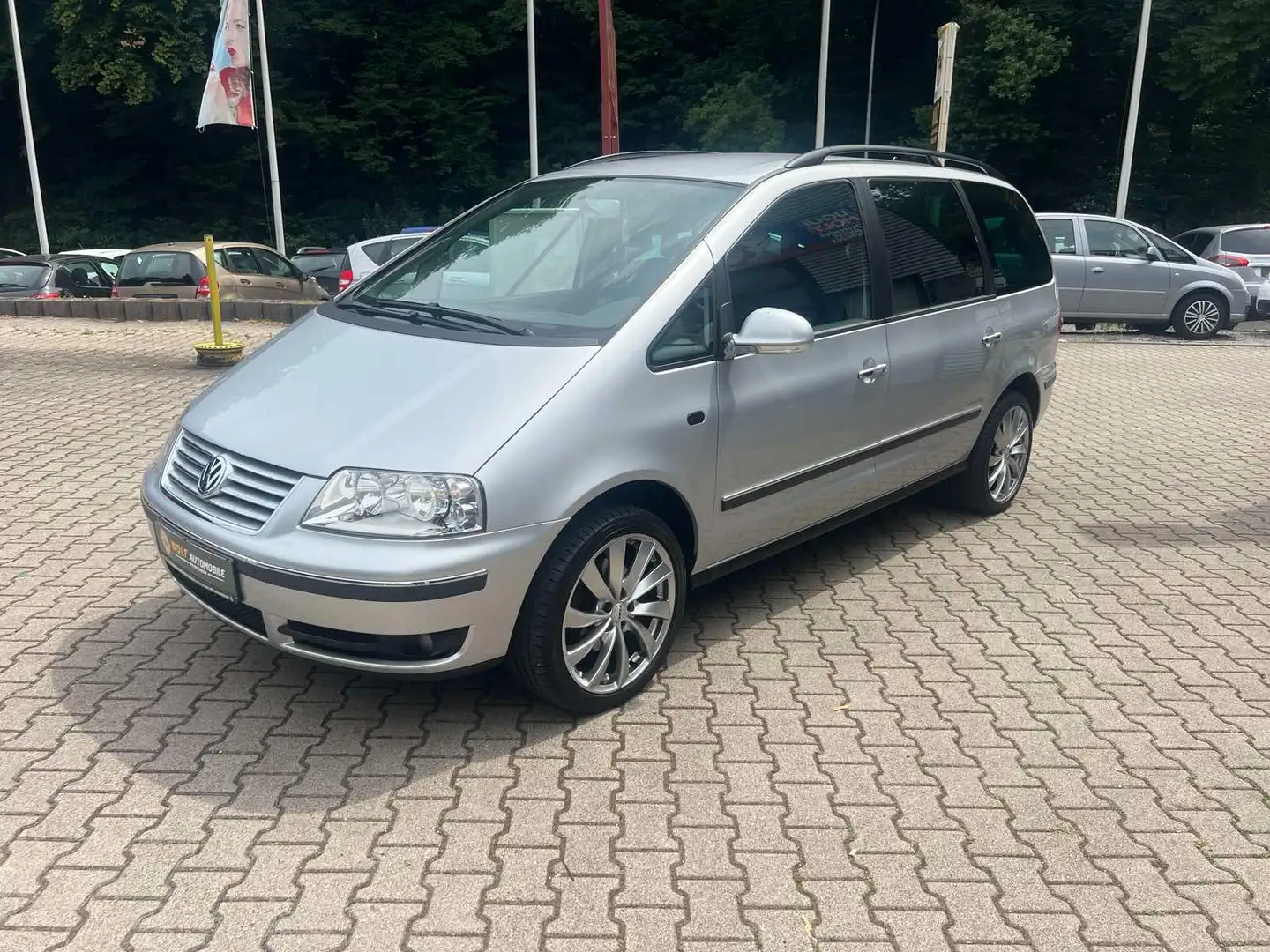 Volkswagen Sharan Trendline 7 Sitze Klima 2 Hand Grau - 1