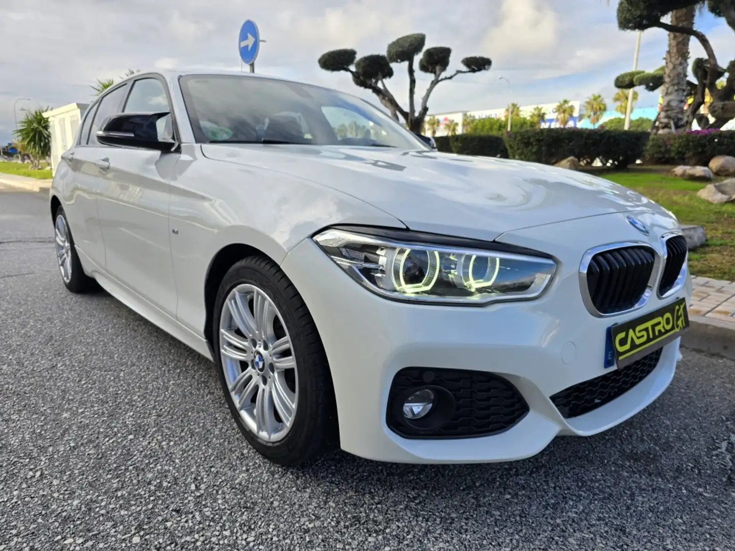 BMW 116 116d Blanc - 1