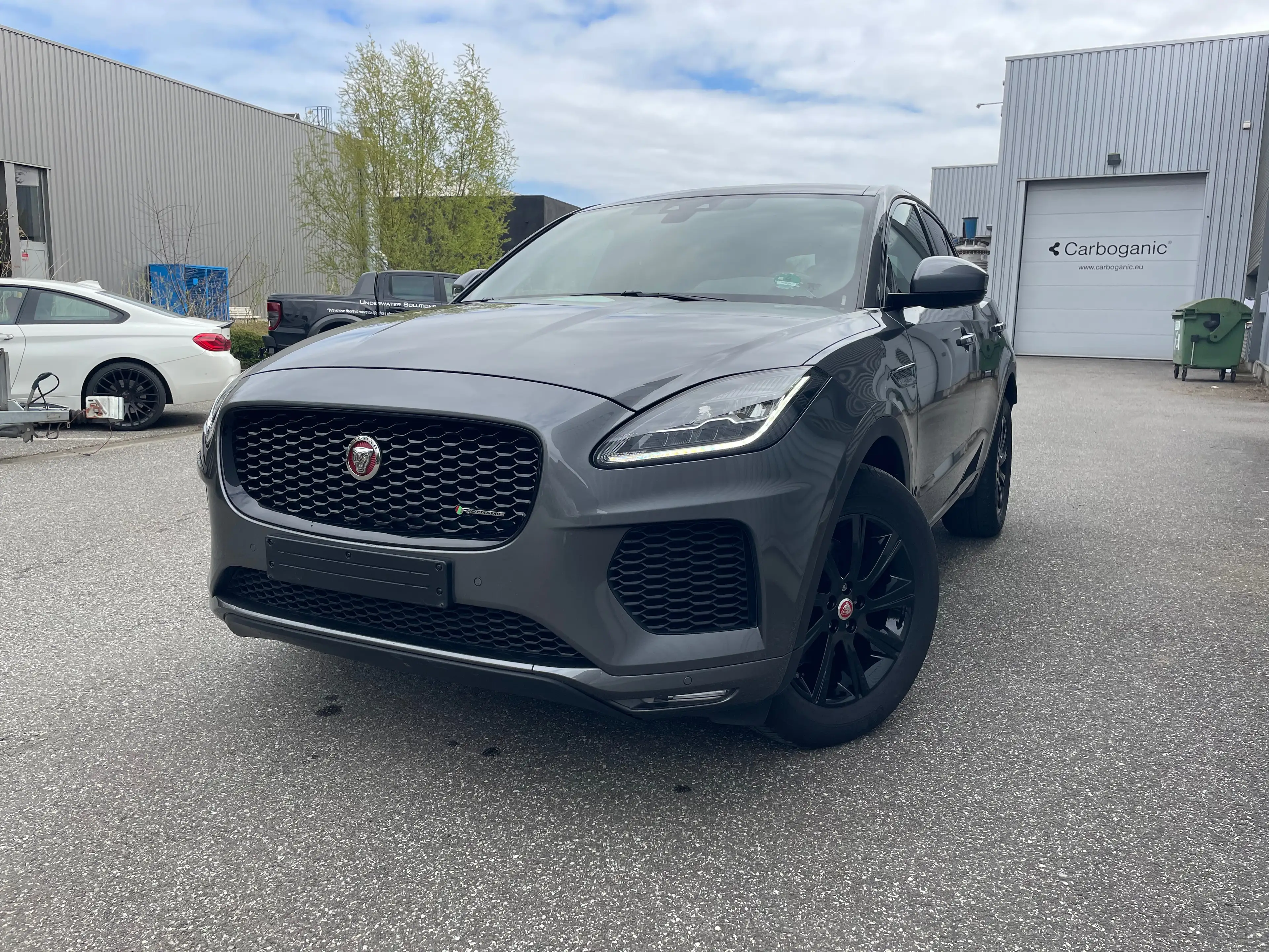 Jaguar E-Pace E-Pace 2.0 D AWD R-Dynamic*PANO*LEDER*LED*FULL* — photo 3