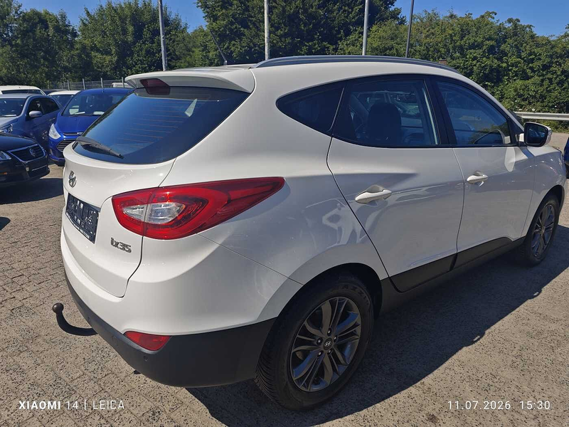 Hyundai iX35 1.6 2WD Fifa World Cup Edition — photo 6