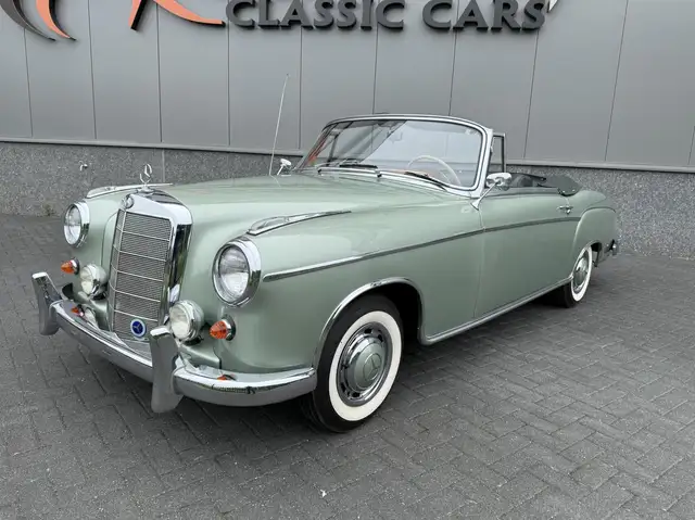 Mercedes-Benz 220 W128/W180 Ponton 220S