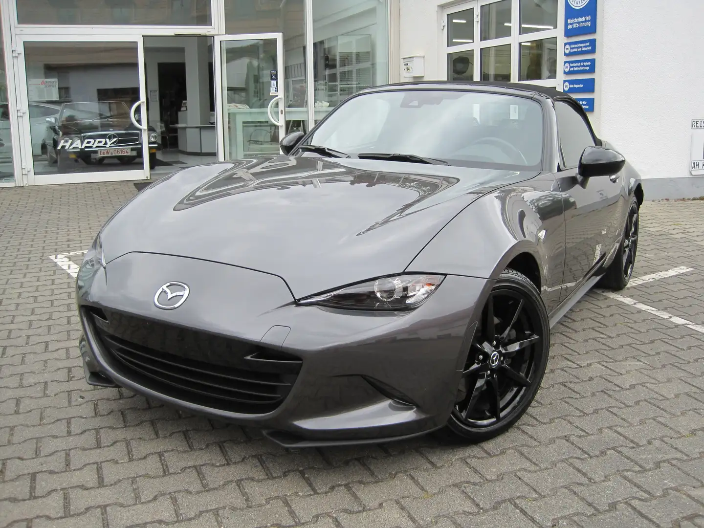 Mazda MX-5 Signature Grijs - 1