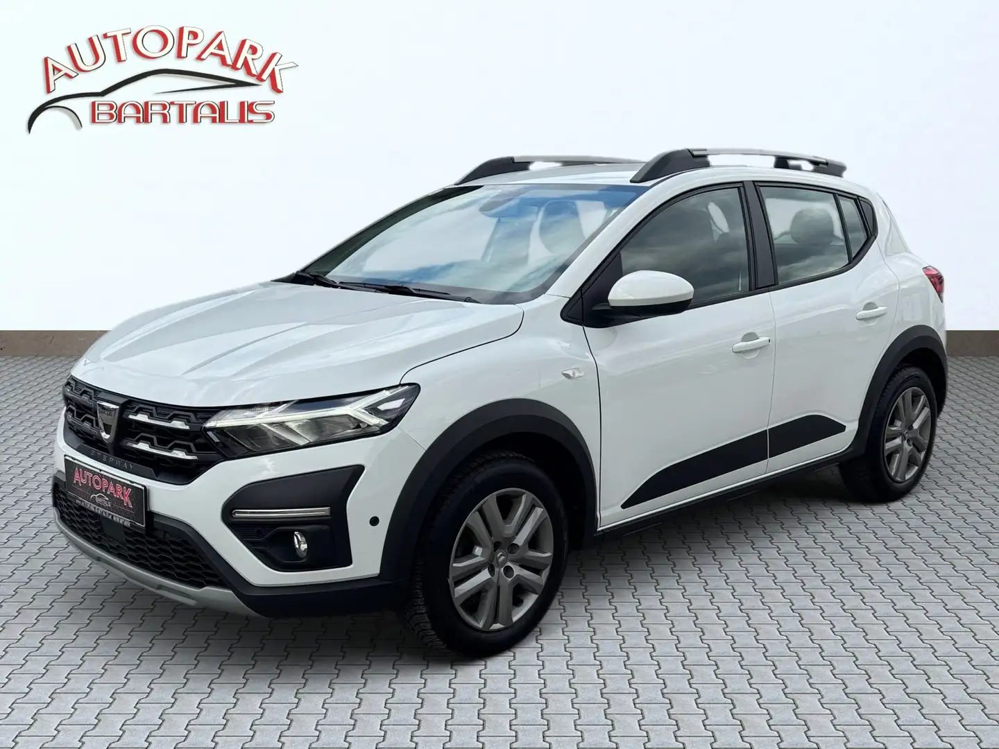 Dacia Sandero Stepway Comfort**1.BESITZ**NAVI**LED**KAM** Weiß - 1