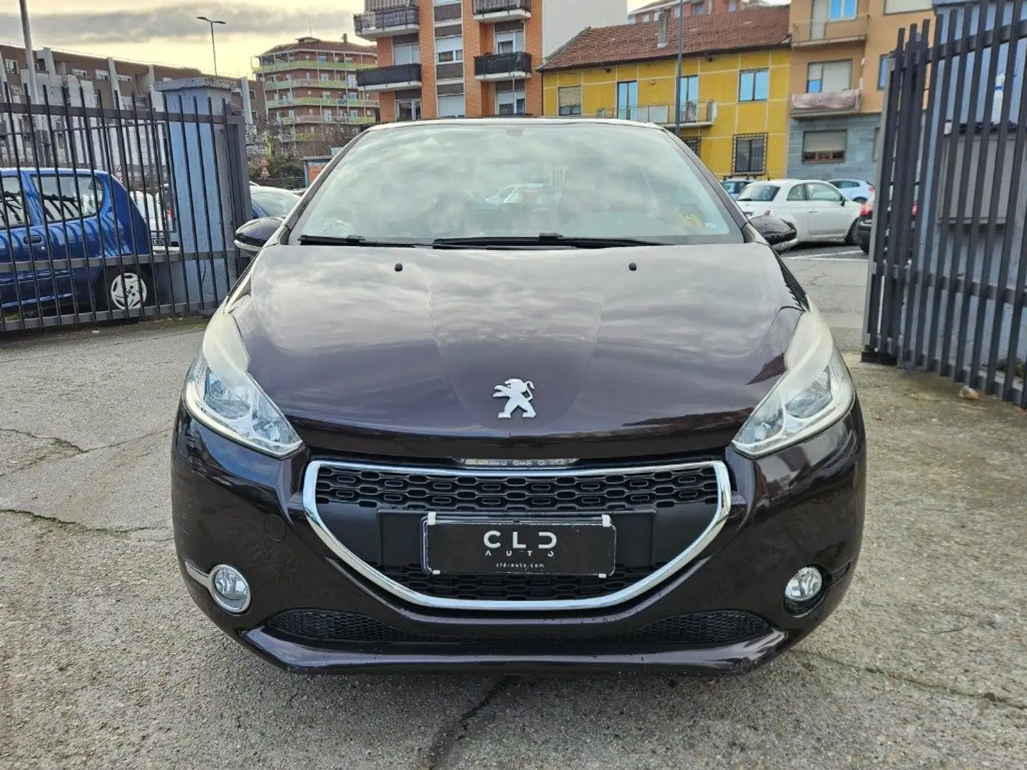 Peugeot 208 1° serie 1.2 VTi 82 CV 3 porte Access Rot - 2