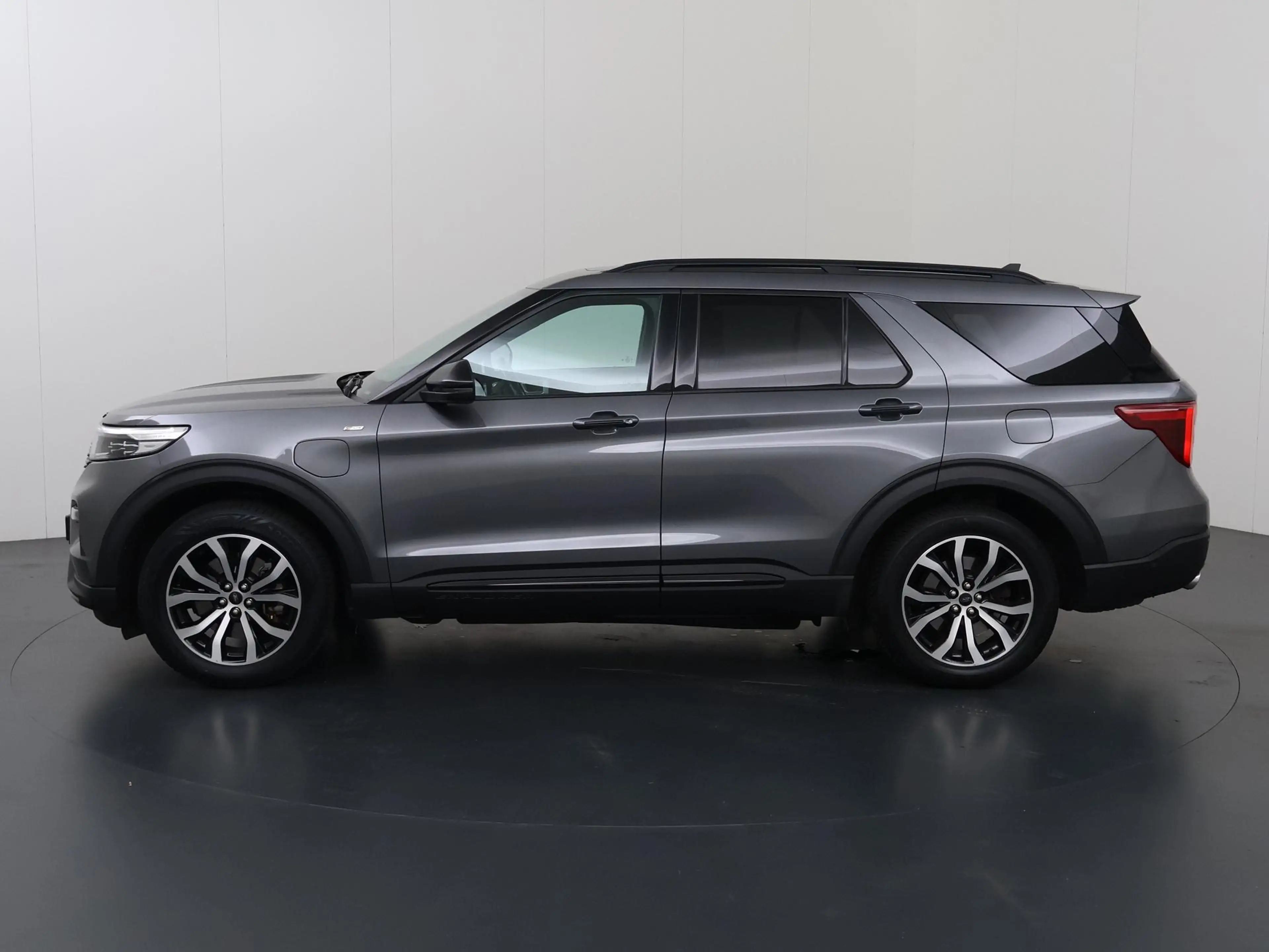 Ford Explorer 3.0 V6 EcoBoost PHEV ST-Line 7 Persoons | Panorama — photo 5