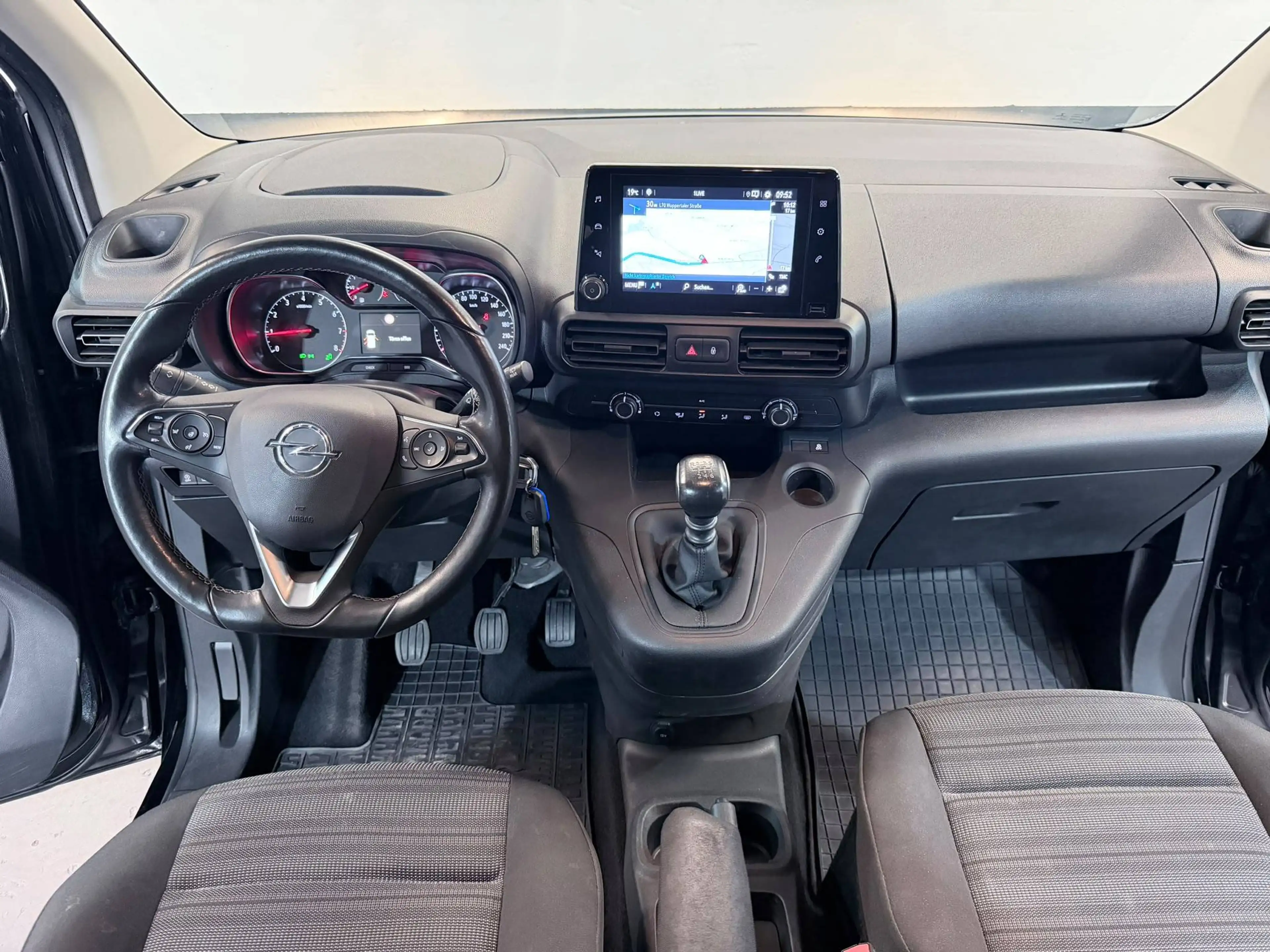 Opel Combo Life Rückfahrkamera/Assistenz-Pakete/Zahnriemen Neu — photo 13