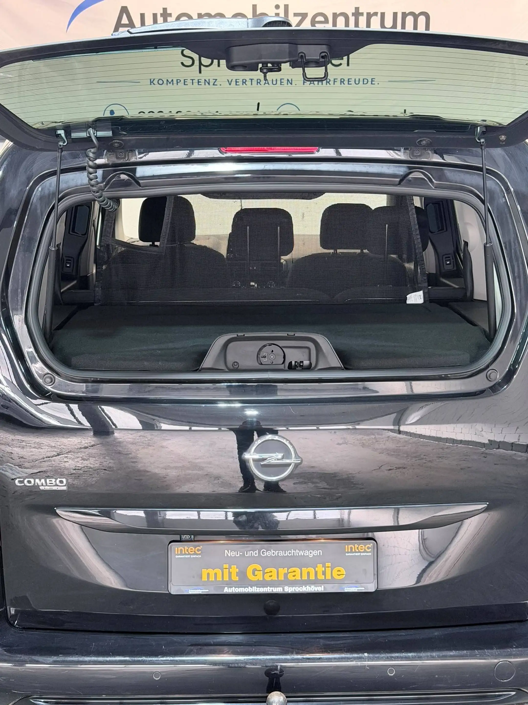 Opel Combo Life Rückfahrkamera/Assistenz-Pakete/Zahnriemen Neu — photo 11