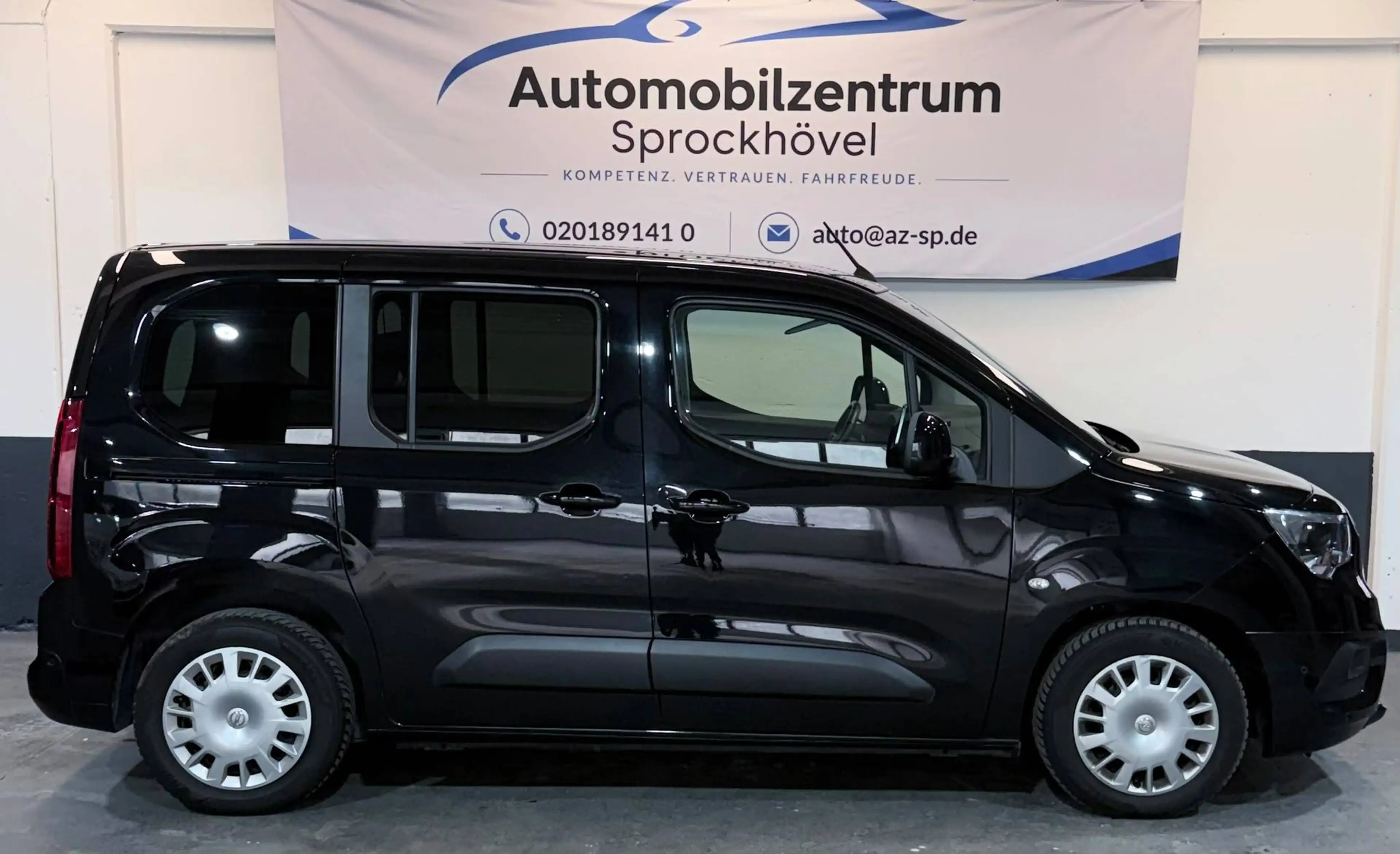 Opel Combo Life Rückfahrkamera/Assistenz-Pakete/Zahnriemen Neu — photo 4