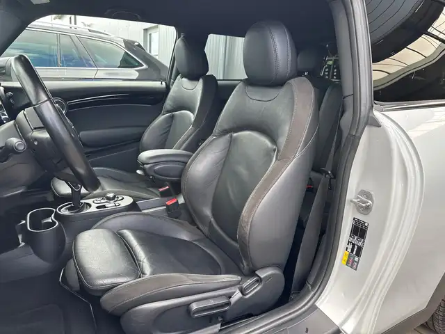 Mini Hatch view 10