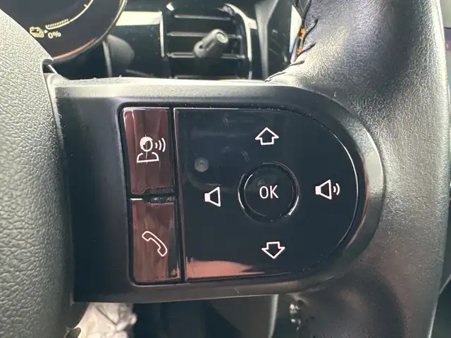 Mini Hatch view 14