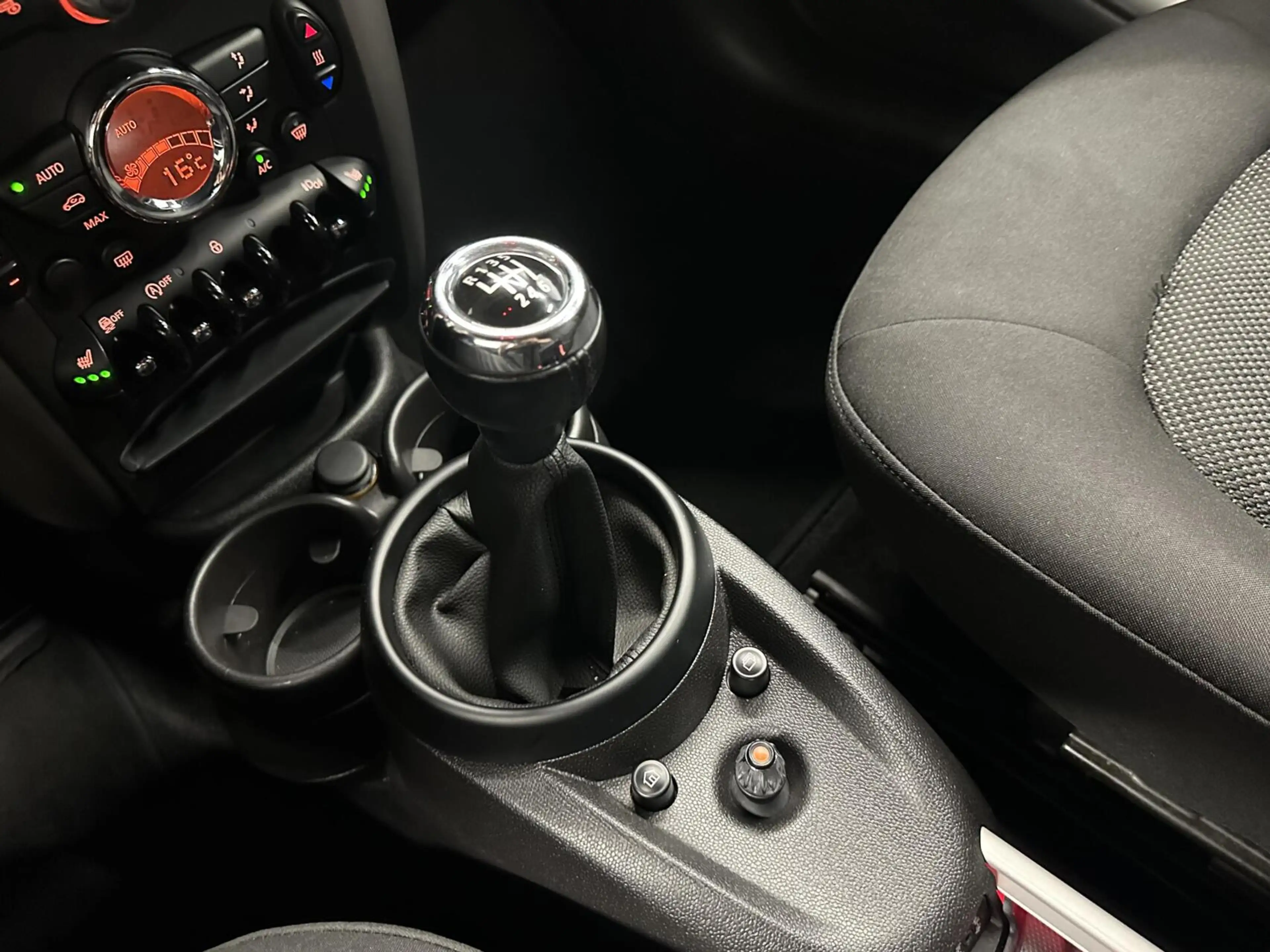 MINI Cooper Countryman 1.6 Chili TREKHAAK NAVI CRUISE ECC LM. — photo 45