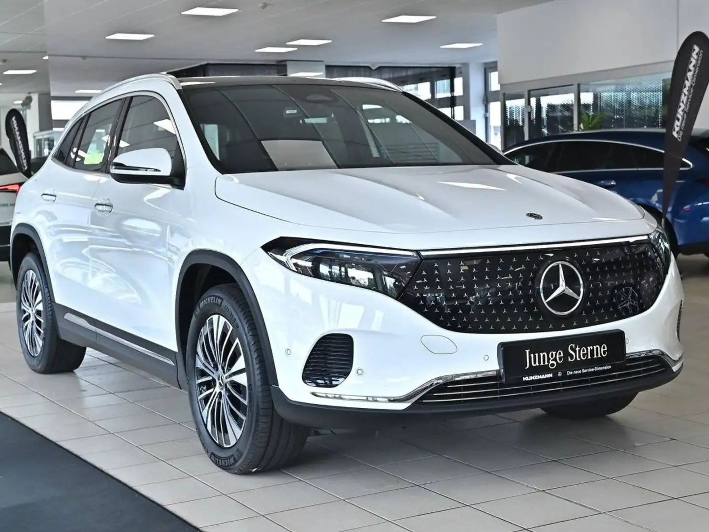 Mercedes-Benz EQA 250 MBUX Navi-Prem. Panorama Kamera EasyPack Weiß - 2