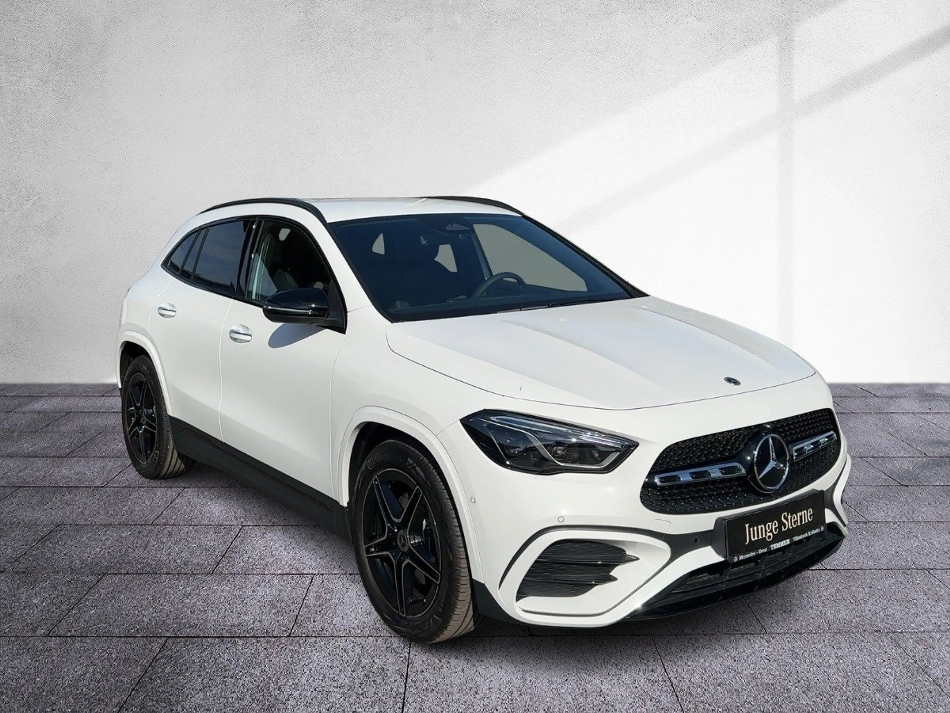 Mercedes-Benz GLA 200 d 4MATIC AMG-Line AHV LRHZG MBeam 360°Kam — photo 6