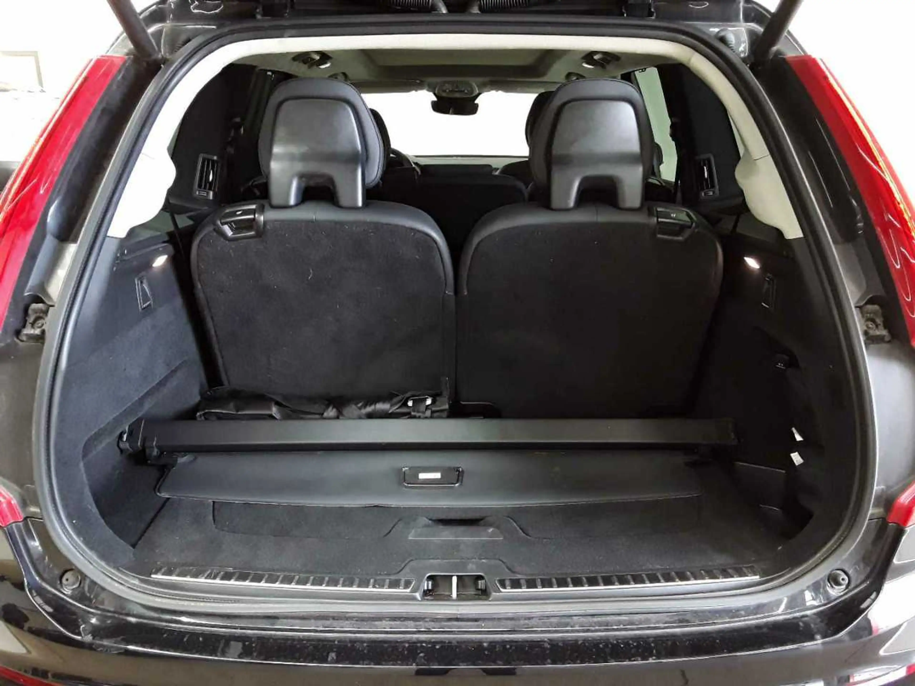 Volvo XC90 XC90 B5 D AWD Ultimate Dark 7 Si. LEDER — photo 15