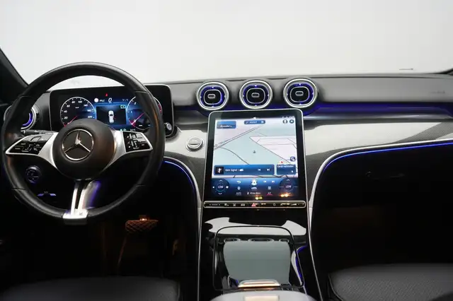 Mercedes-Benz 220 view 14