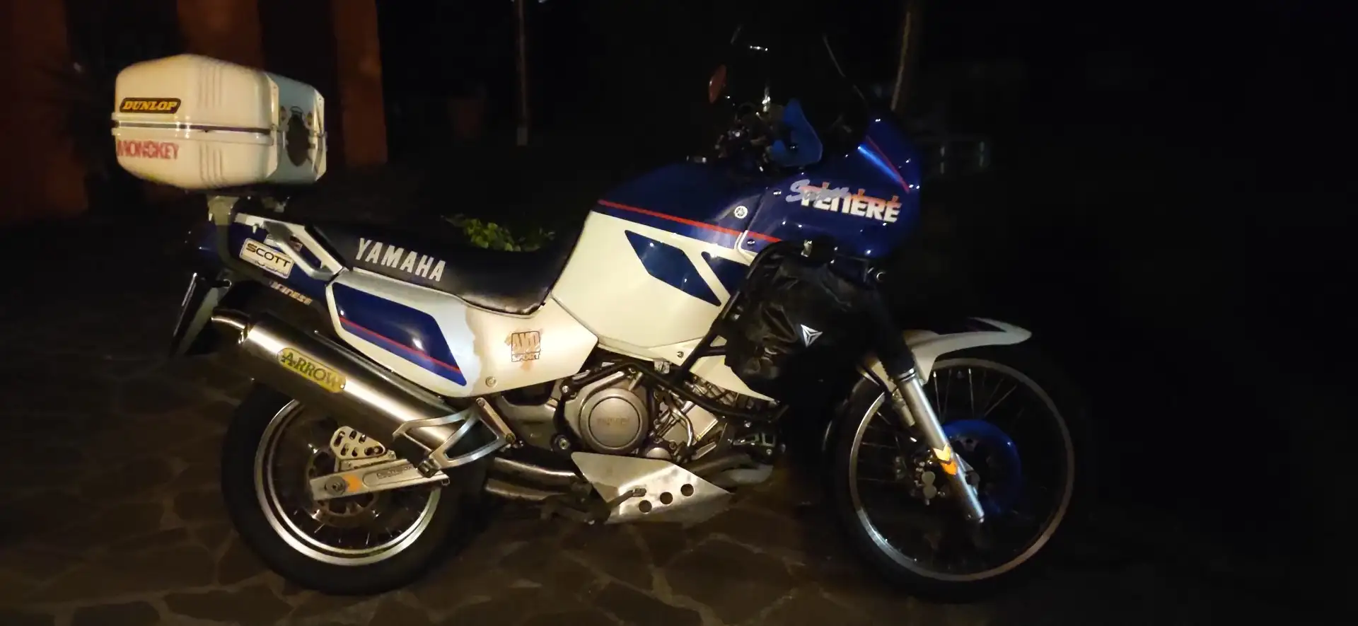 Yamaha XTZ 750 Azul - 1