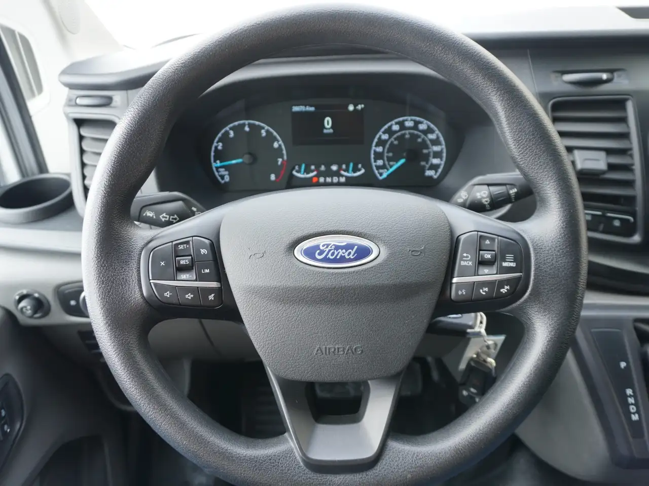 Ford Transit Cargo Van снимка Ford Transit Cargo Van