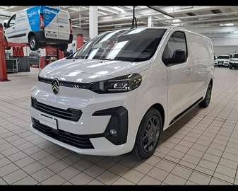 - Van M 2.2 Diesel 180cv Automatico