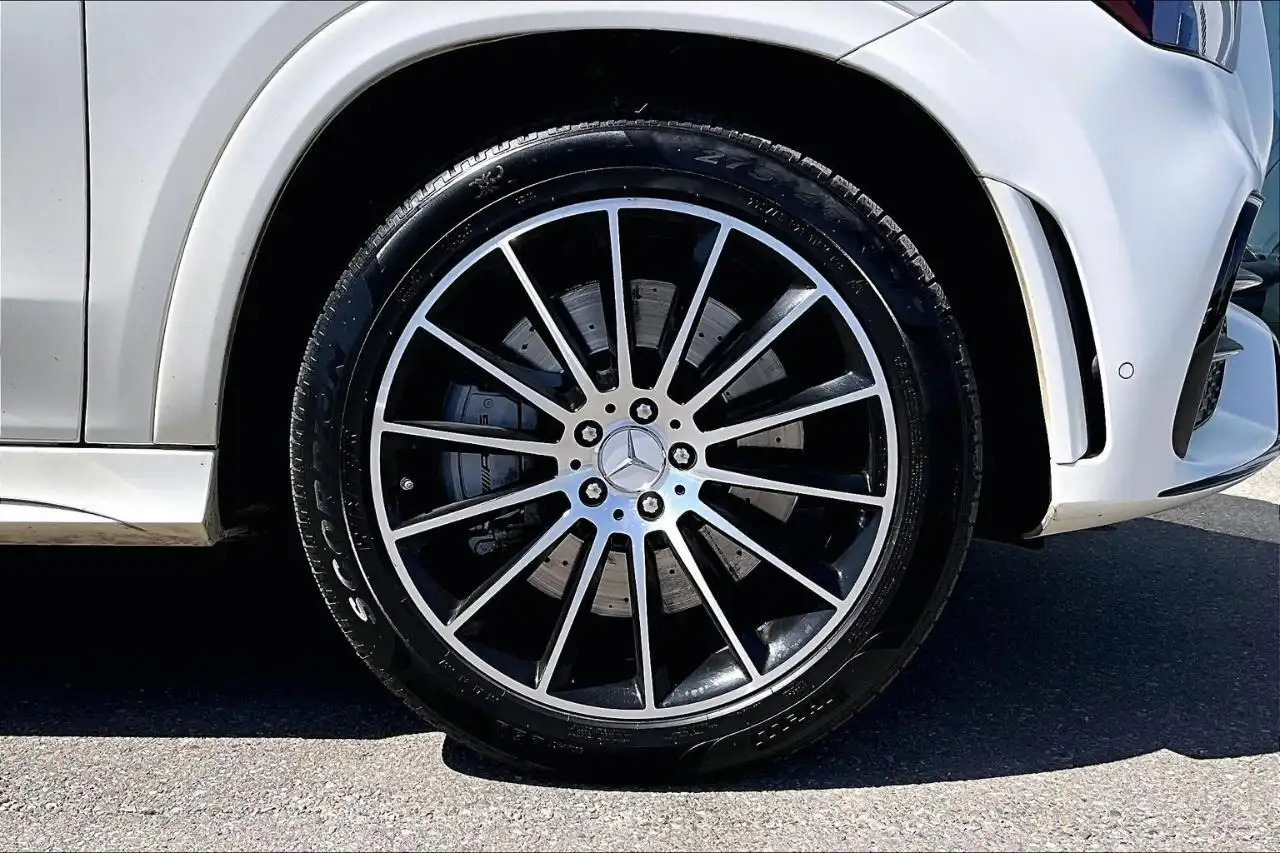 Mercedes-Benz GLE снимка Mercedes-Benz GLE