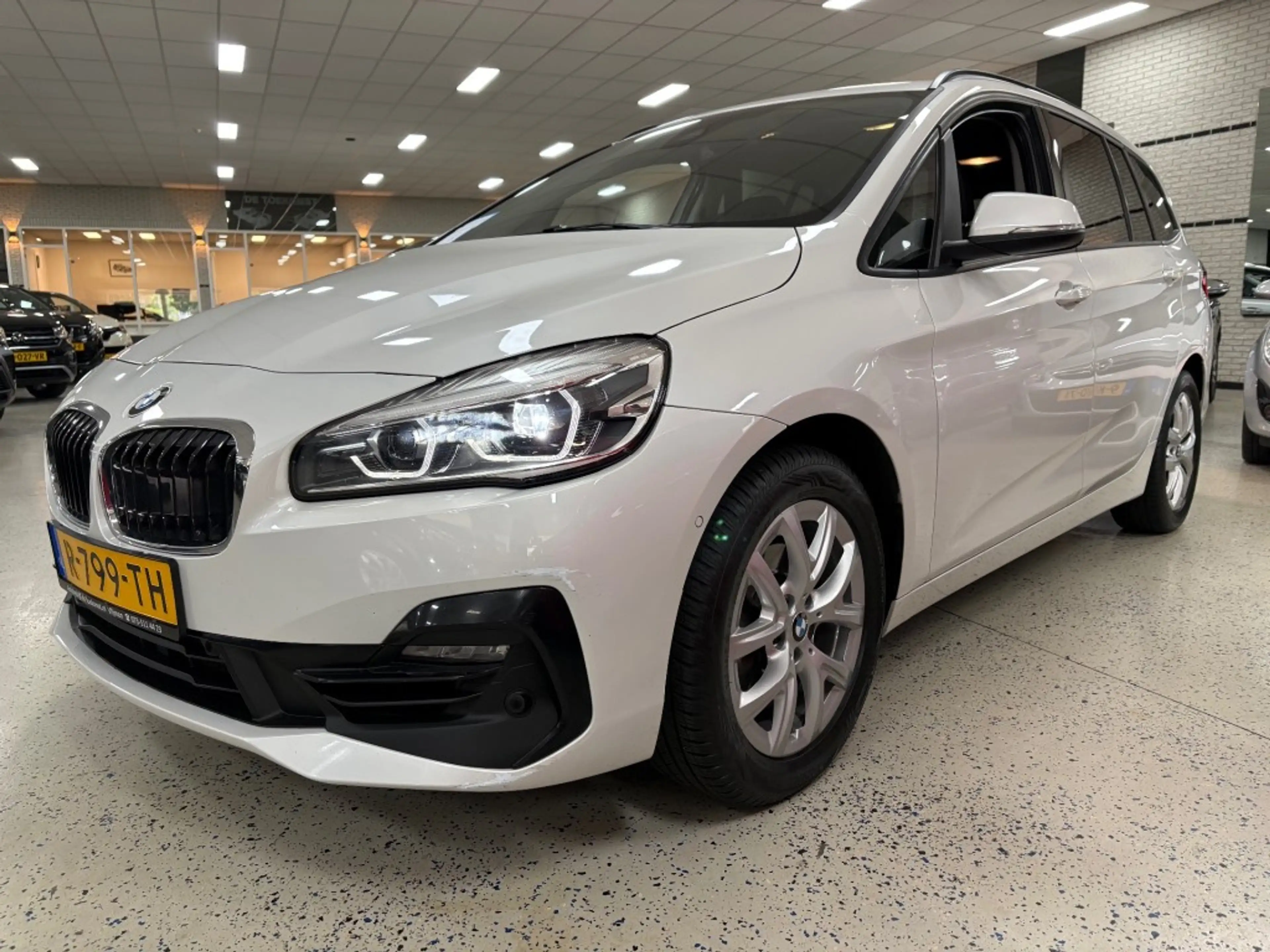BMW 216 216I HIGH EXEC. / Climatronic / Cruise / Afn. Trek — photo 19