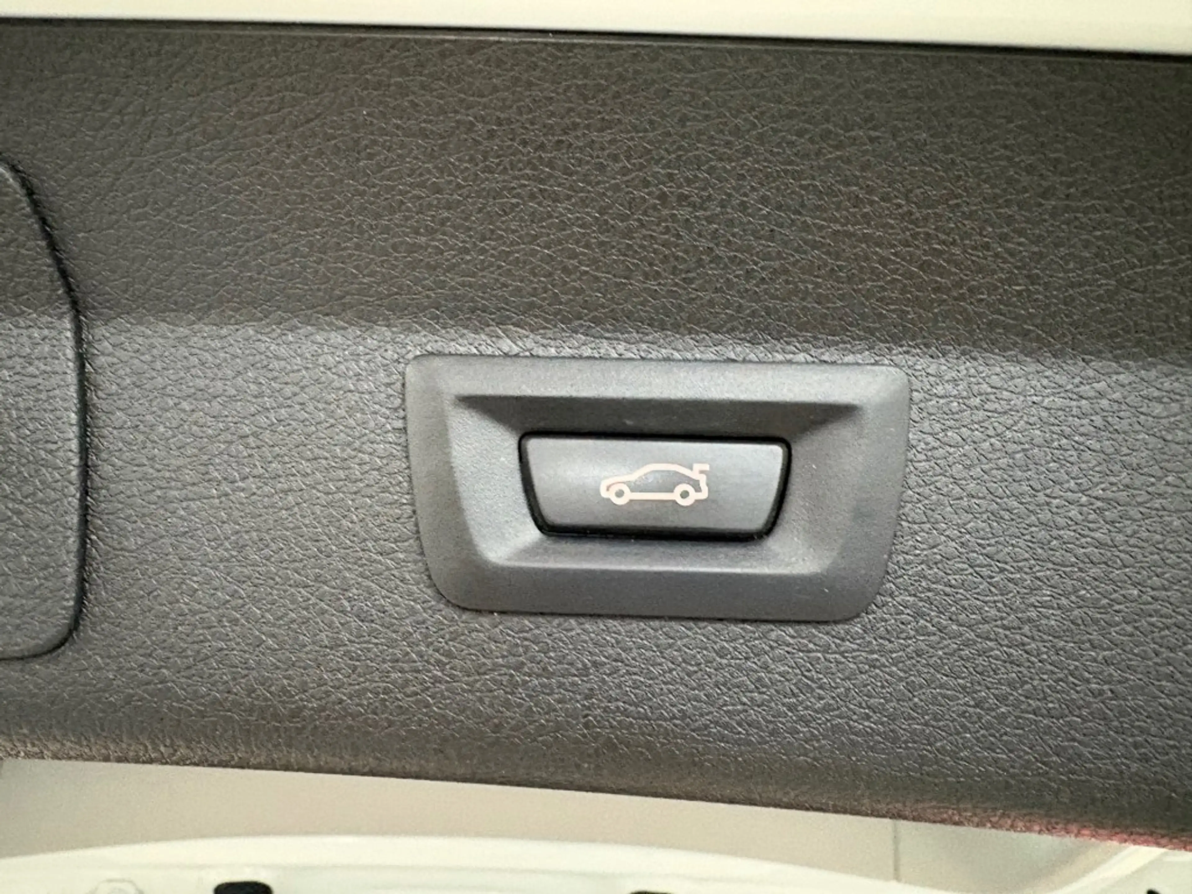 BMW 216 216I HIGH EXEC. / Climatronic / Cruise / Afn. Trek — photo 21