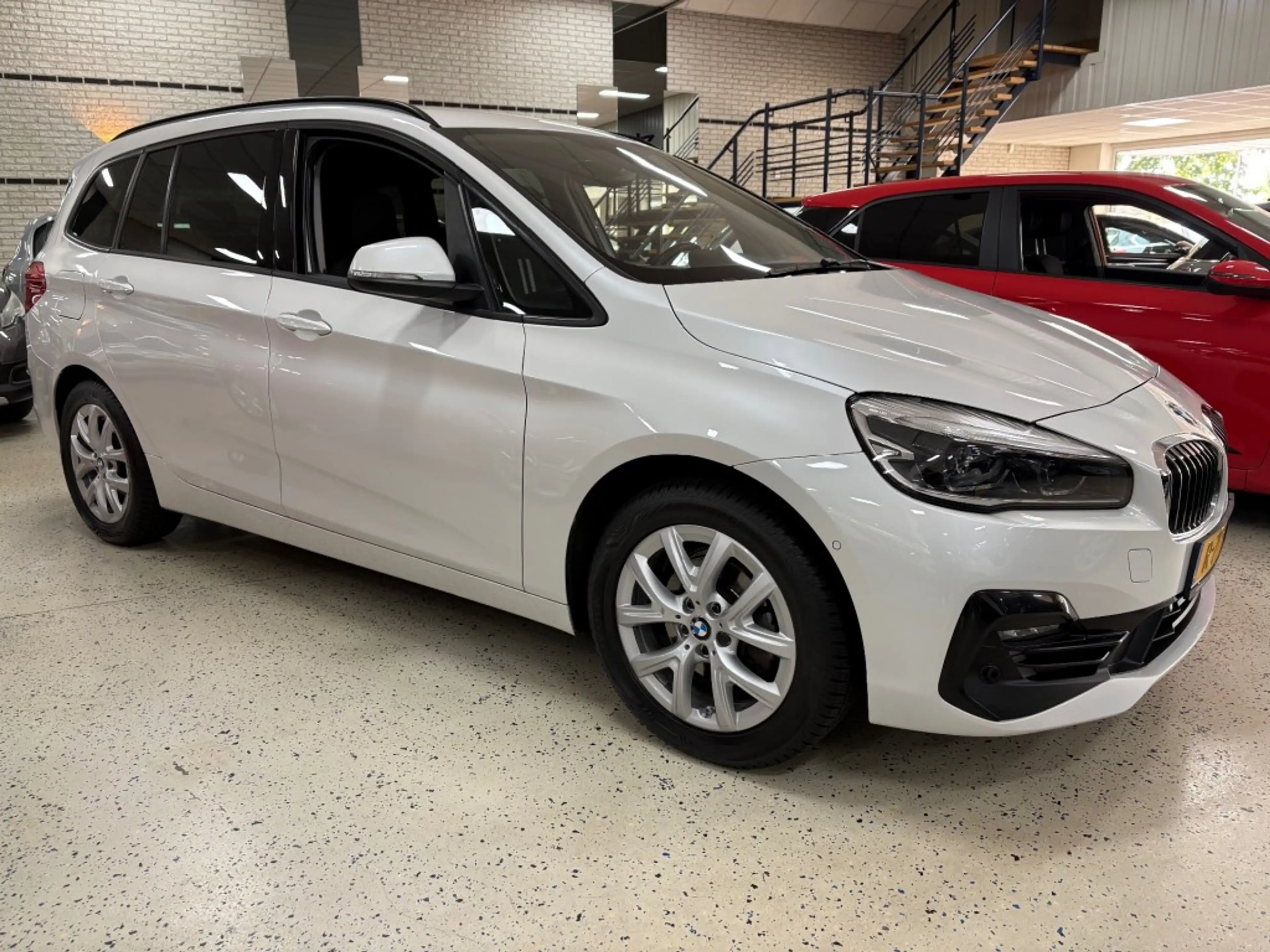 BMW 216 216I HIGH EXEC. / Climatronic / Cruise / Afn. Trek — photo 3