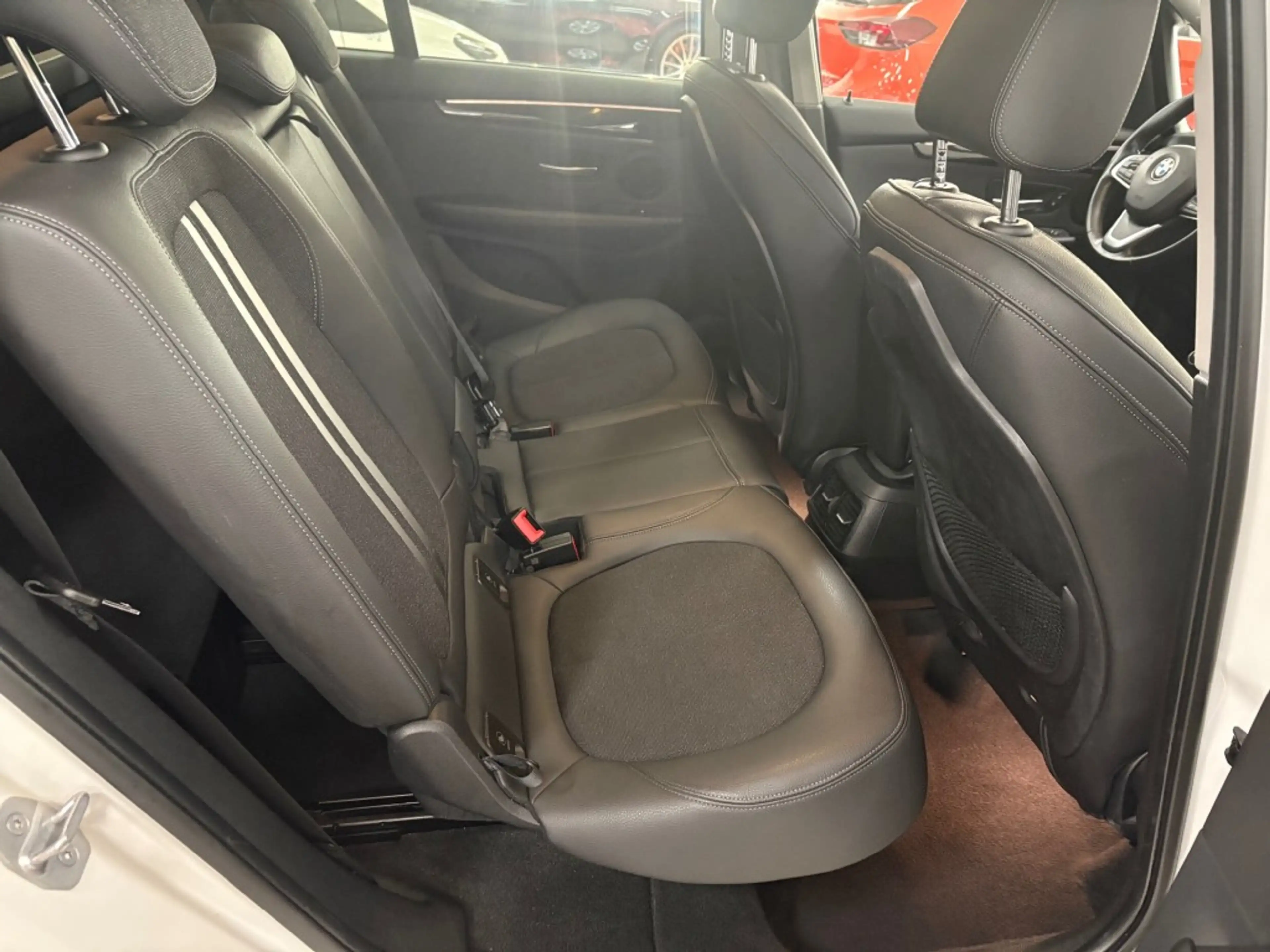 BMW 216 216I HIGH EXEC. / Climatronic / Cruise / Afn. Trek — photo 13