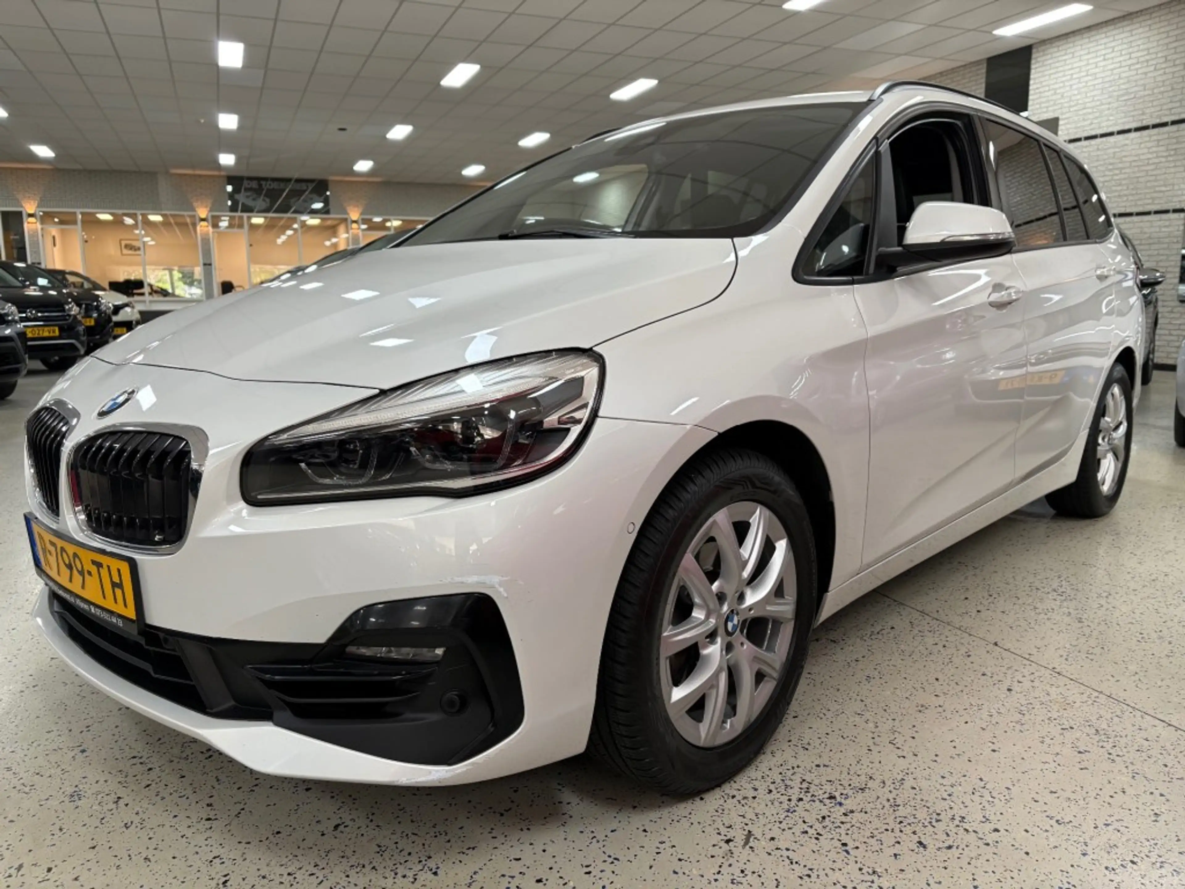 BMW 216 216I HIGH EXEC. / Climatronic / Cruise / Afn. Trek