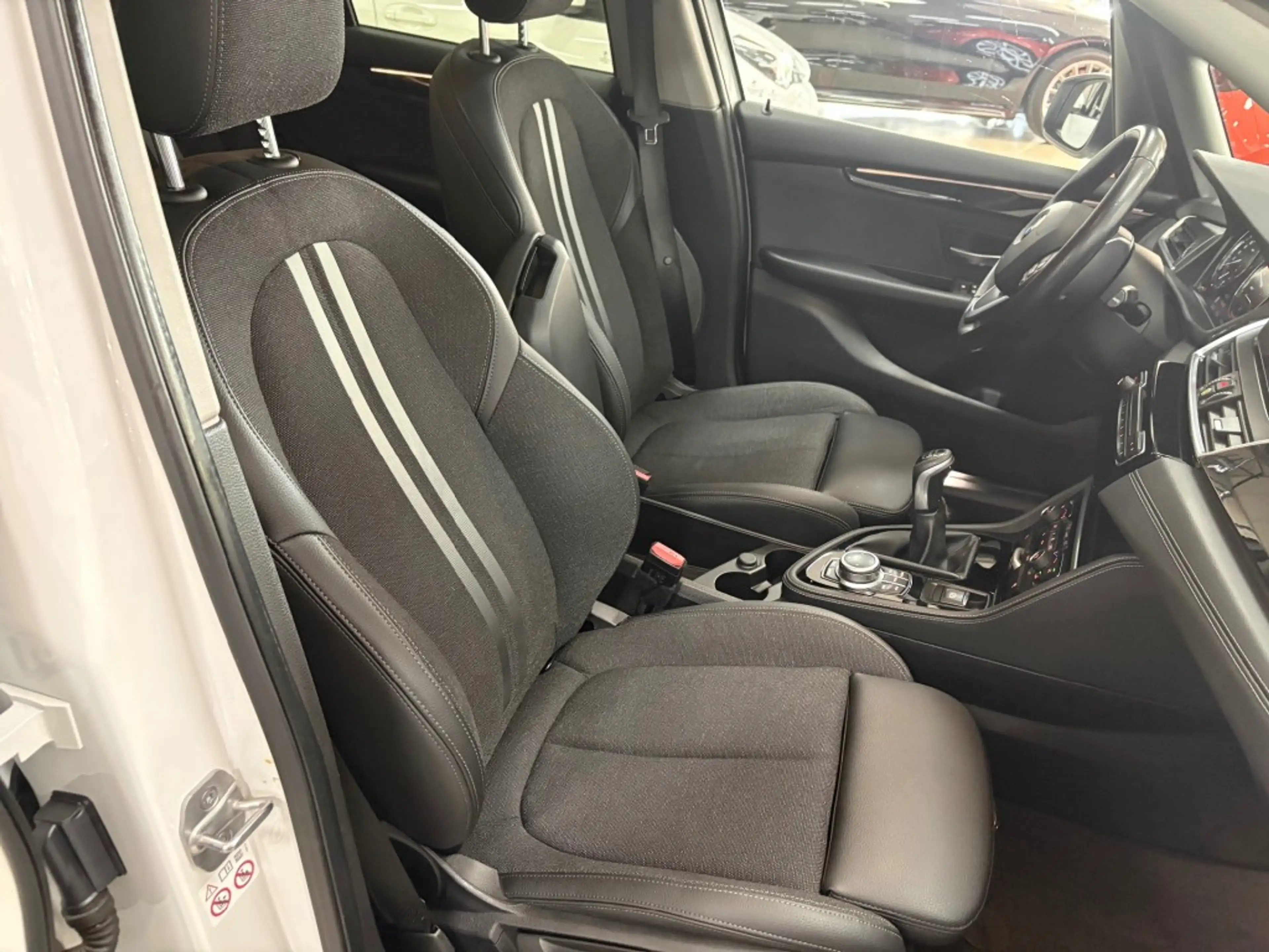 BMW 216 216I HIGH EXEC. / Climatronic / Cruise / Afn. Trek — photo 11