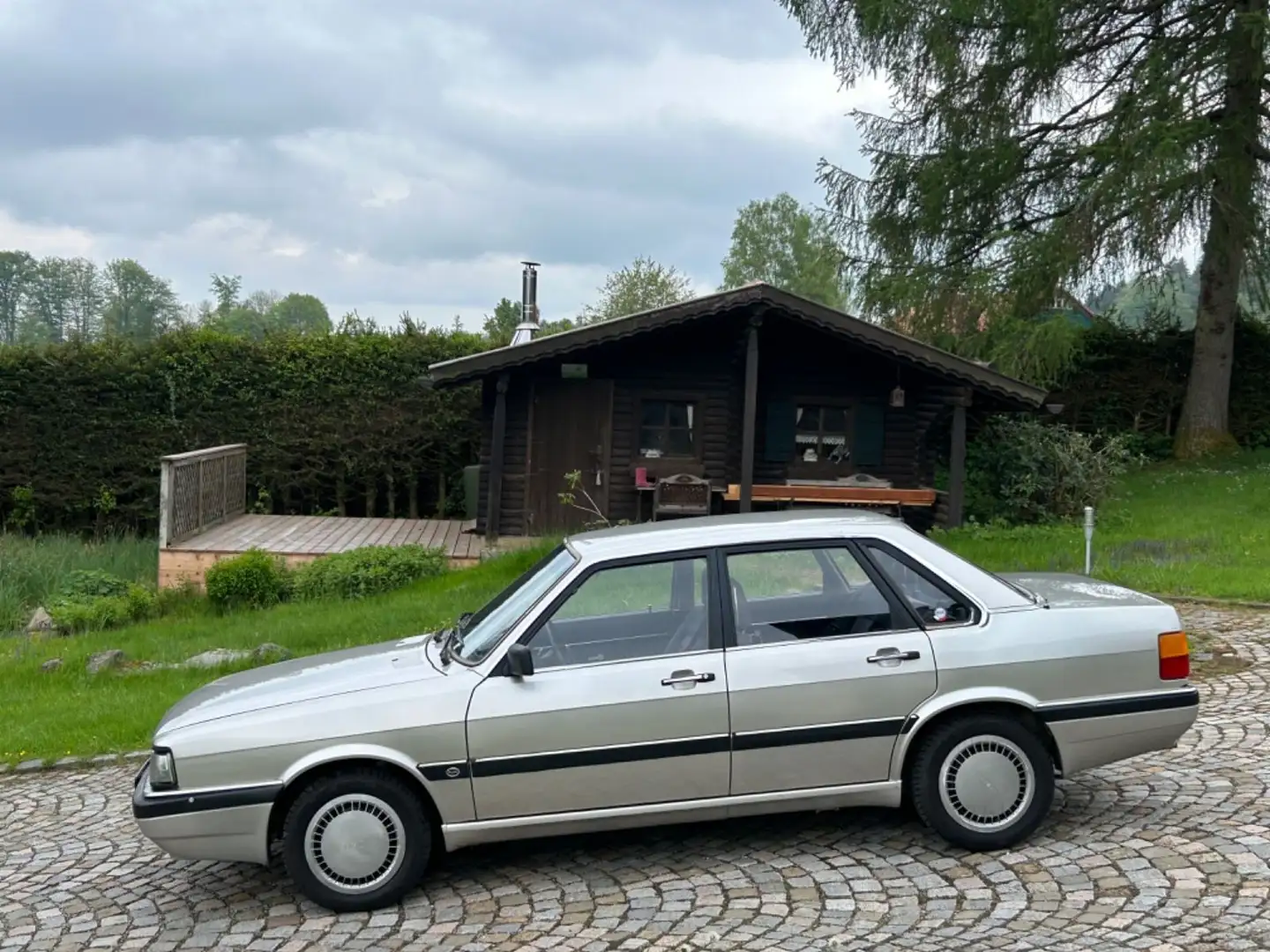 Audi 90 Limo 2,2 5Zyl 136PS,5Gang,3Hand Bej - 2