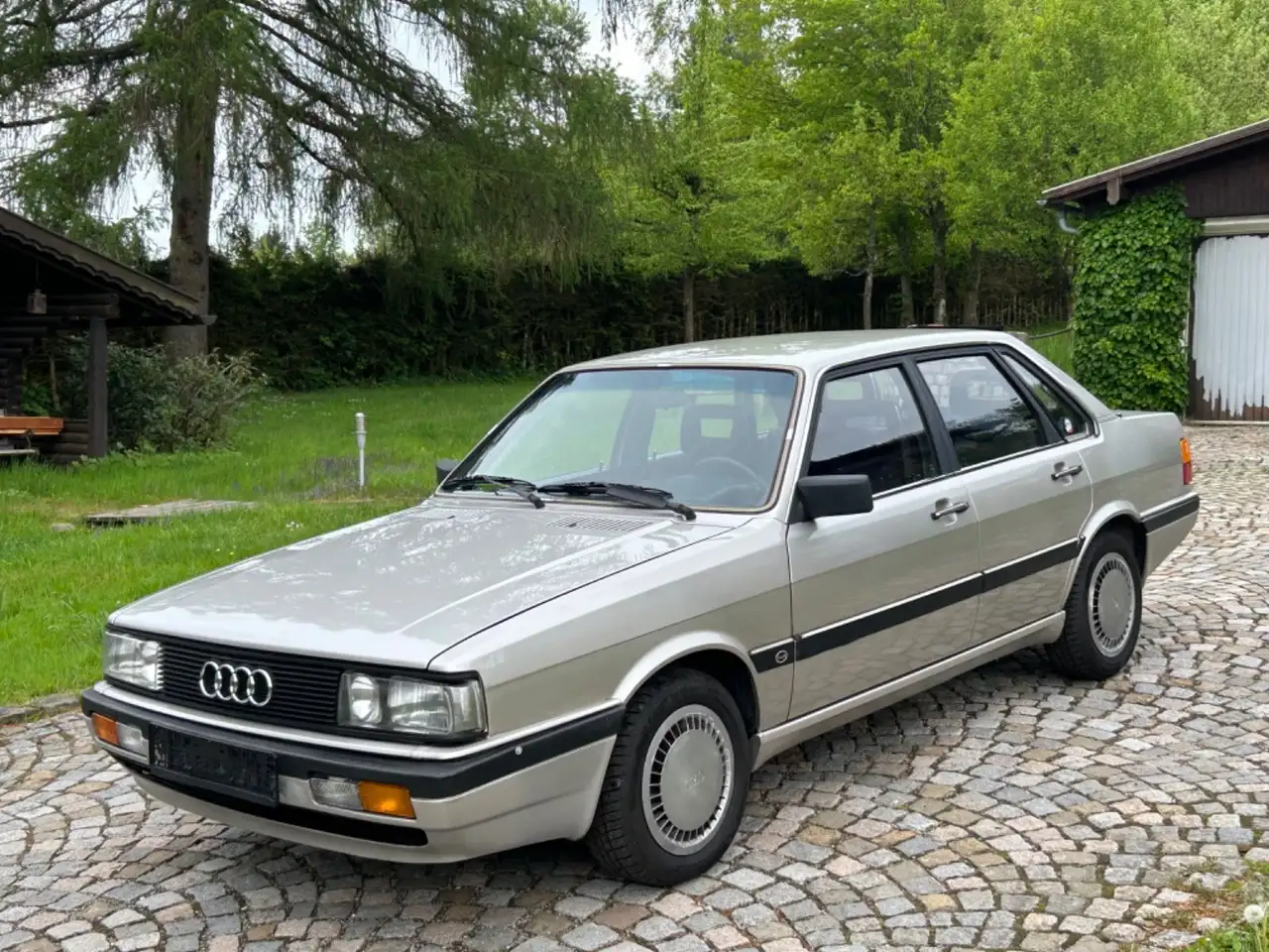 Audi 90