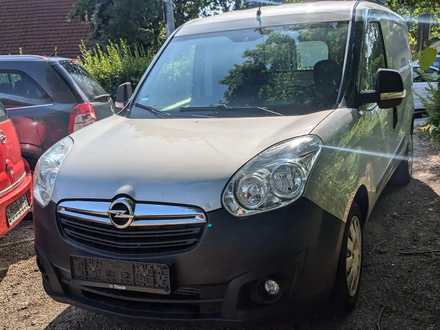 Opel Combo Kasten L2H1Maxi 2,4t* Motor läuft unrund - 1