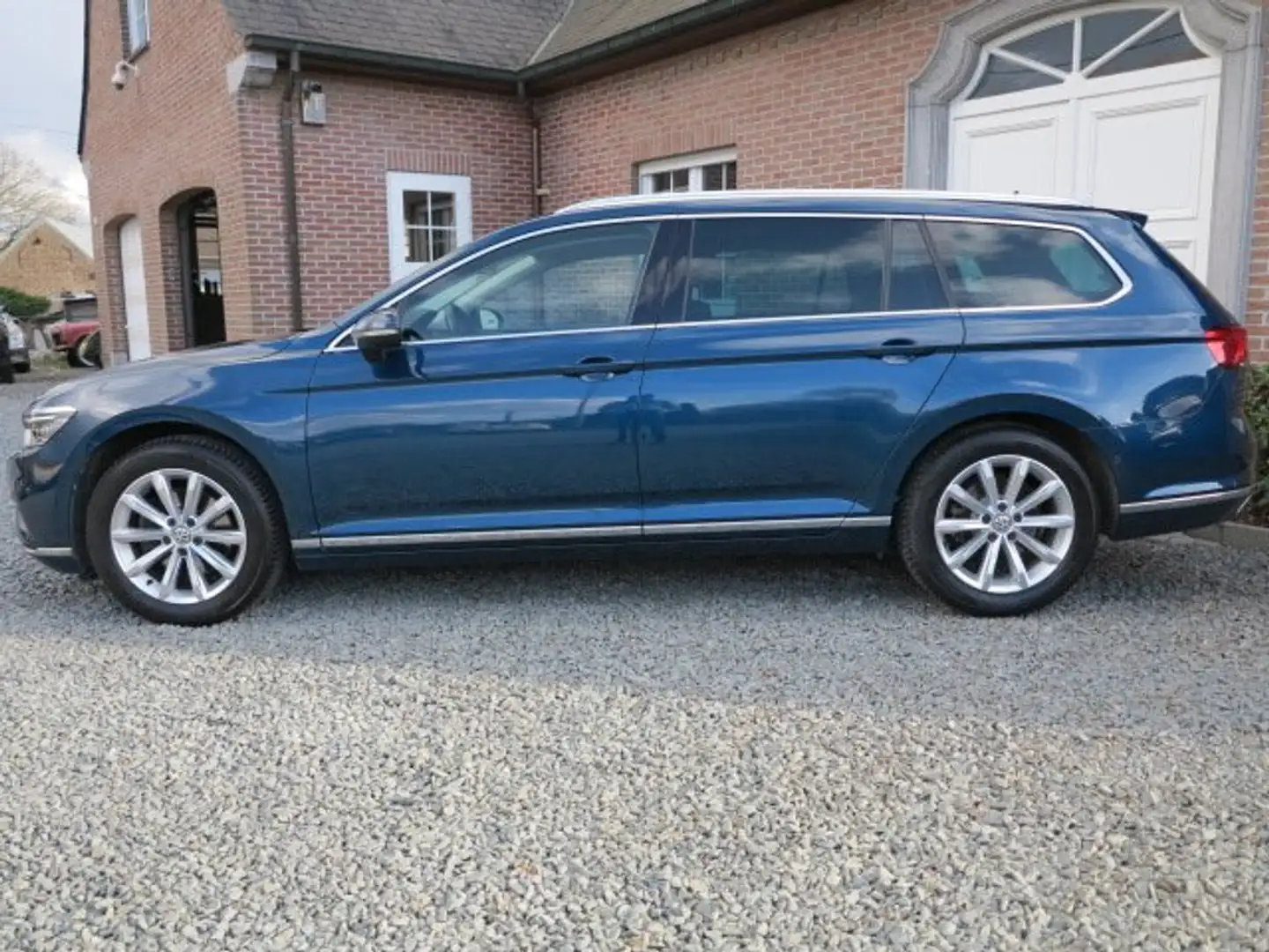 Volkswagen Passat Variant 1.6 TDi DSG PARKPILOT Elegance Business IN PROMO! Bleu - 2