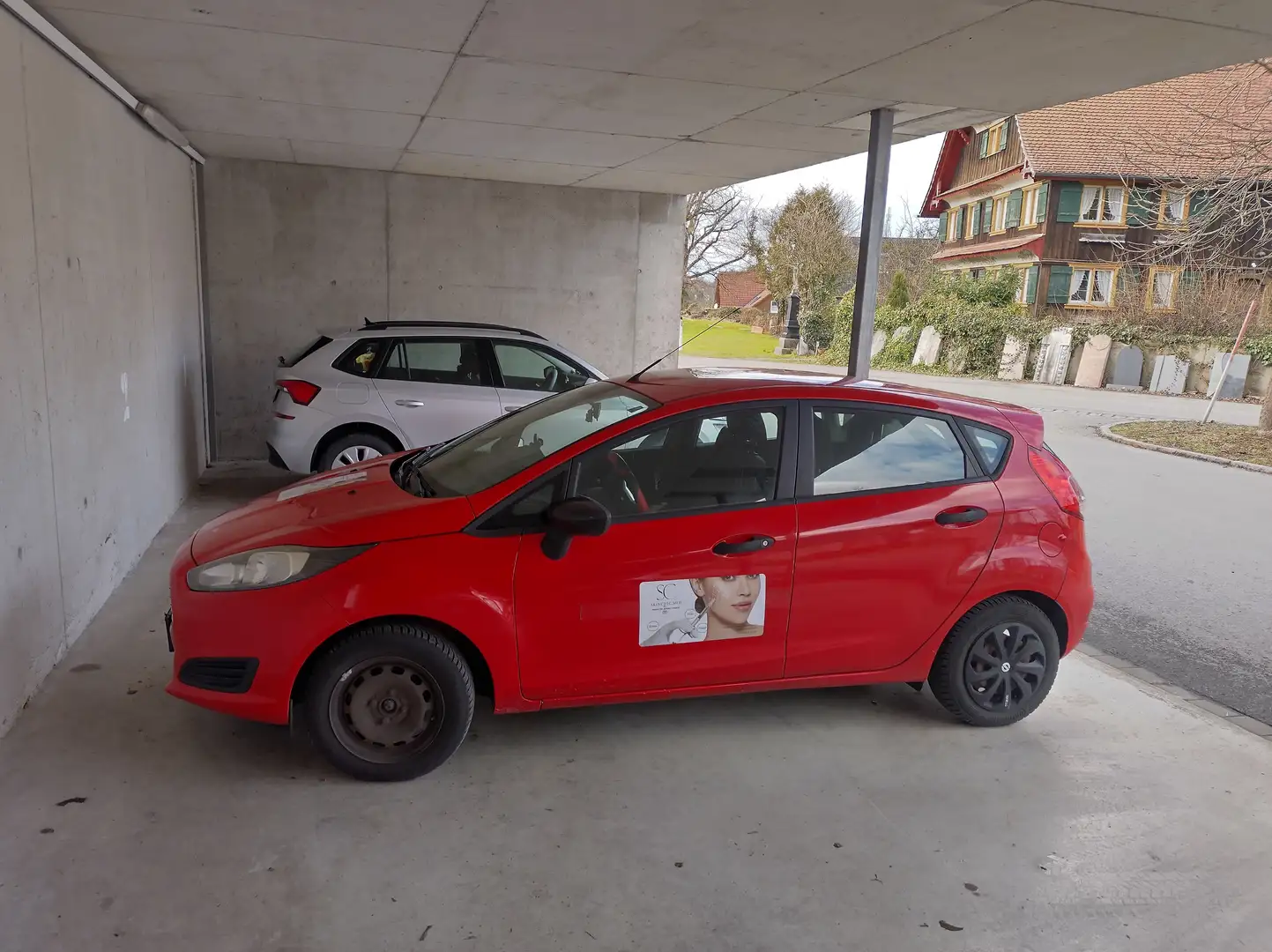 Ford Fiesta Fiesta Easy 1,25 Ambiente Rot - 1
