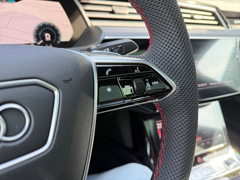 Audi Q8 Audi Q8 Sportback e-tron Competition 55 e-tron quattro 300,00 kW — photo 14