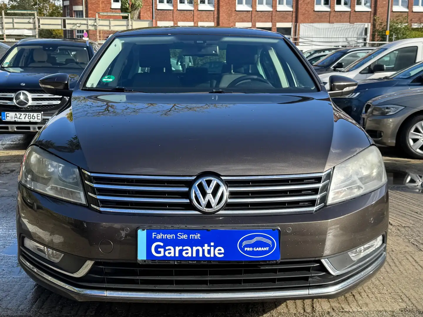Volkswagen Passat 1.4 TSI Lim Comfortline BlueMotion*Navi* Brun - 1