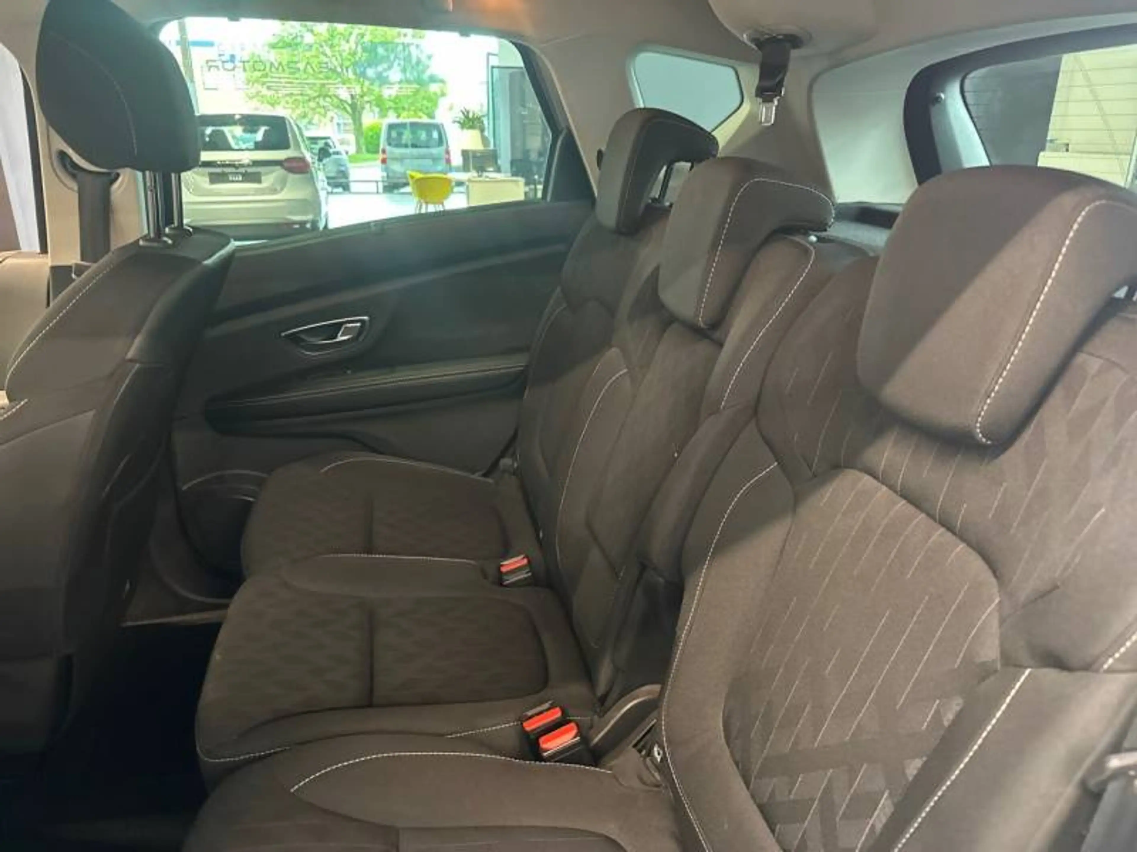 Renault Scenic 4 TCe 115 GPF Limited#2 — photo 10
