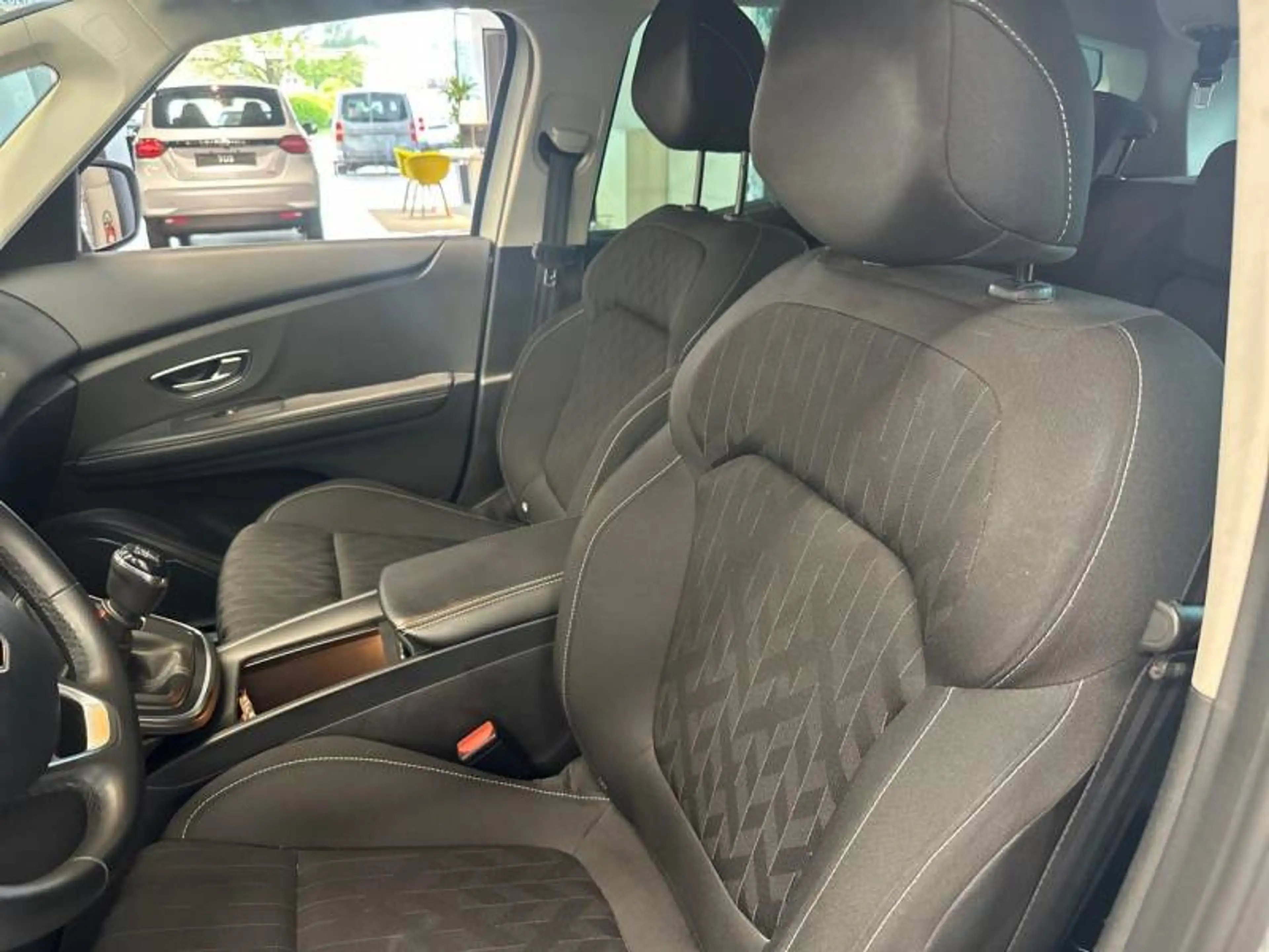 Renault Scenic 4 TCe 115 GPF Limited#2 — photo 9