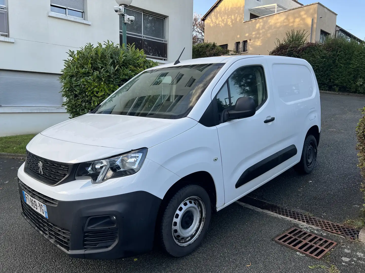 Peugeot Partner FOURGON STANDARD 1000 KG BLUEHDI 100 S&S BVM5 ASPH - 2