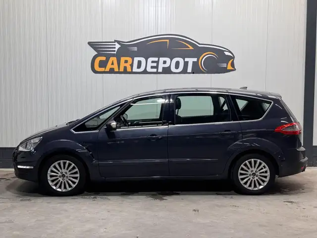 Ford S-Max view 8