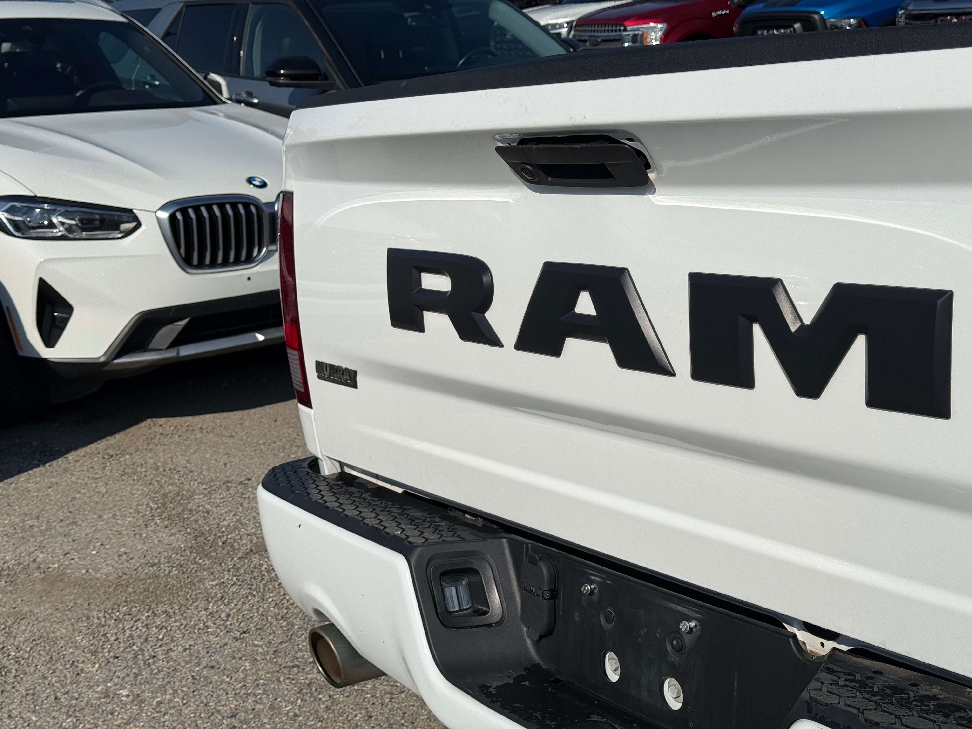 2021 RAM 1500 Express Night Edition | 57L HEMI V8 3.92s | Heated — снимка 1