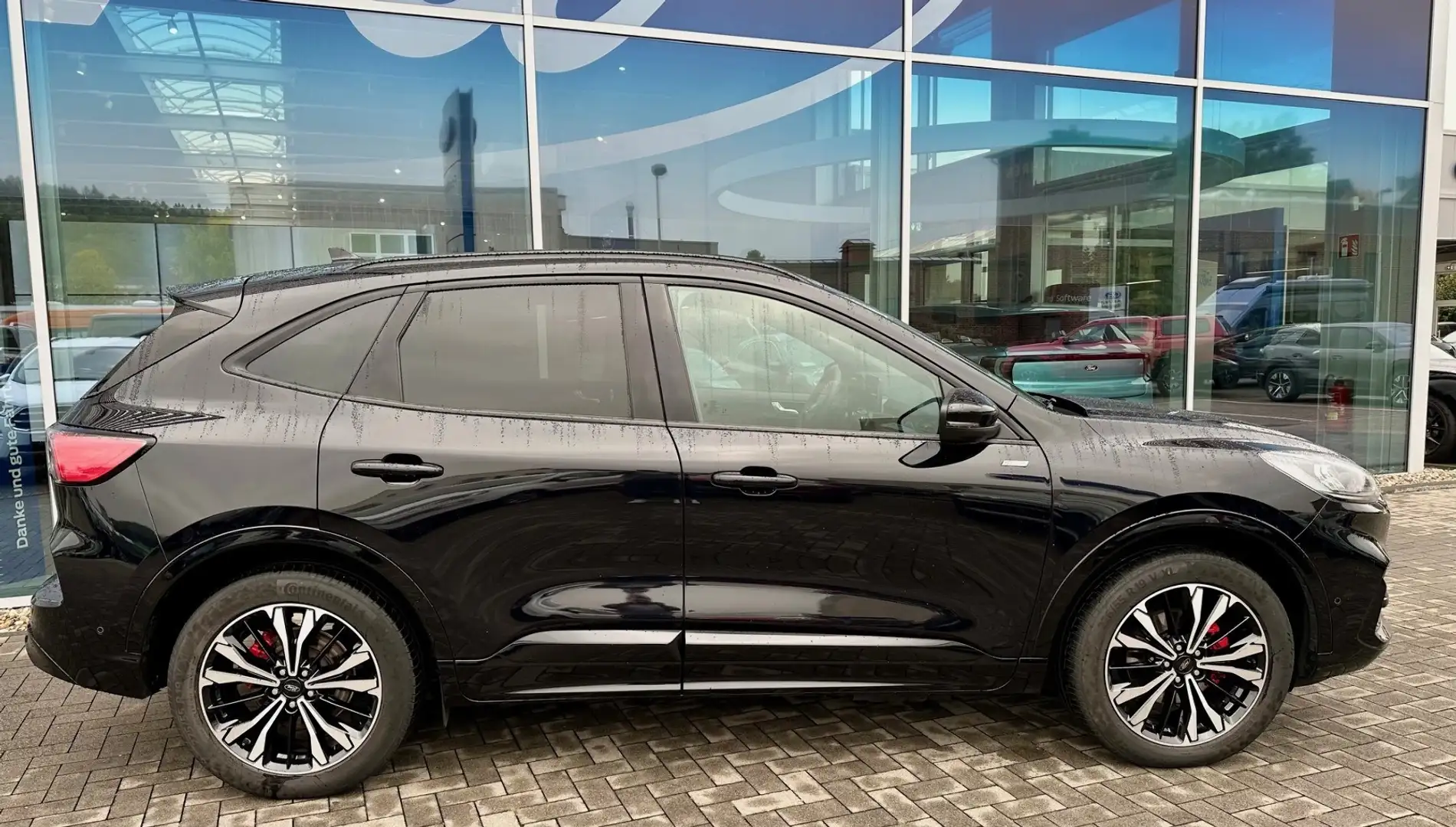 Ford Kuga ST-Line X PHEV, Panorama Nero - 2