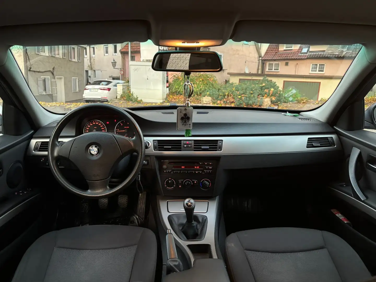 BMW 318 3er Touring Diesel 318d DPF Touring Fekete - 2