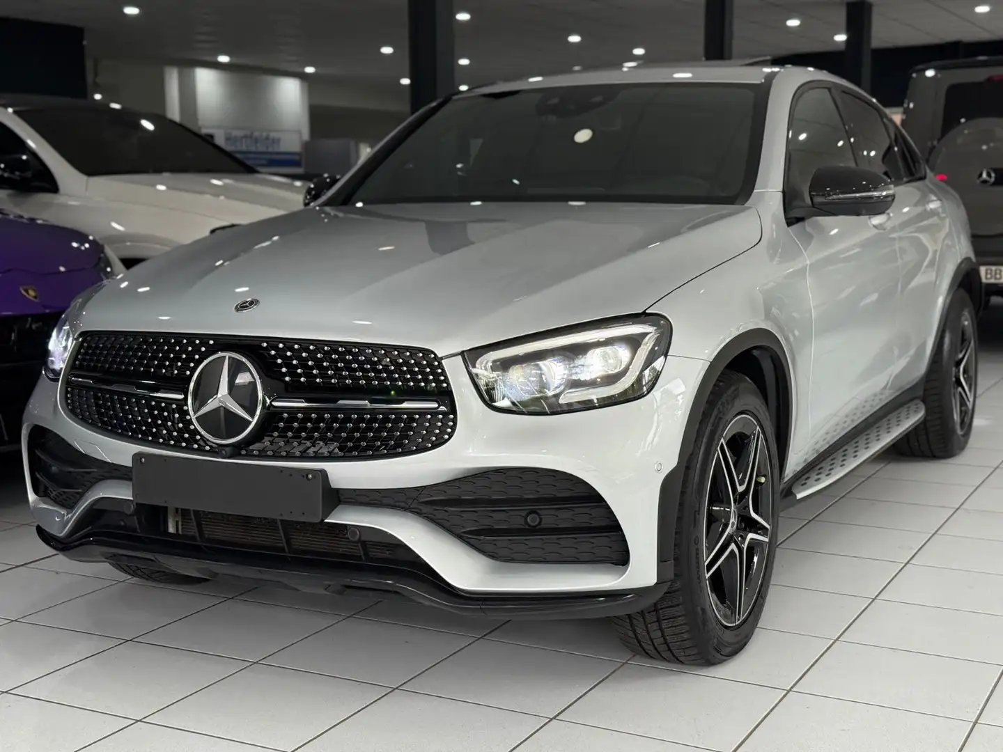 Mercedes-Benz GLC 300 d Coupe 4M*AMG-LINE*360*SHD*MBEAM*KEYLESS Silber - 1