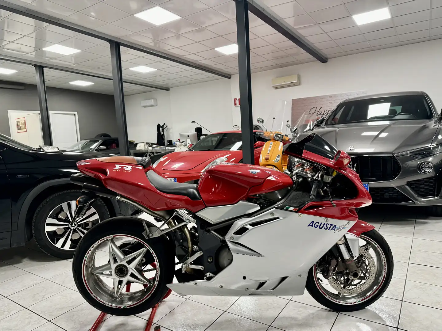 MV Agusta F4 750 biposto piu monoposto - 1